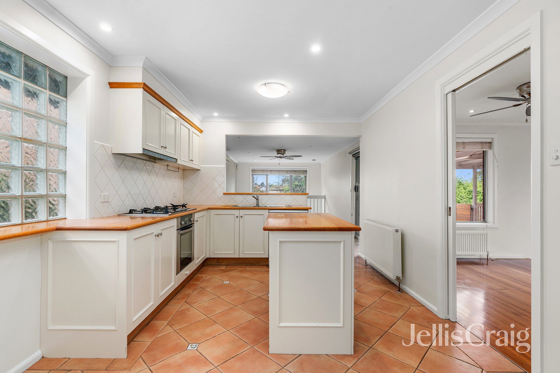 55 Banyule Road, Rosanna image 2
