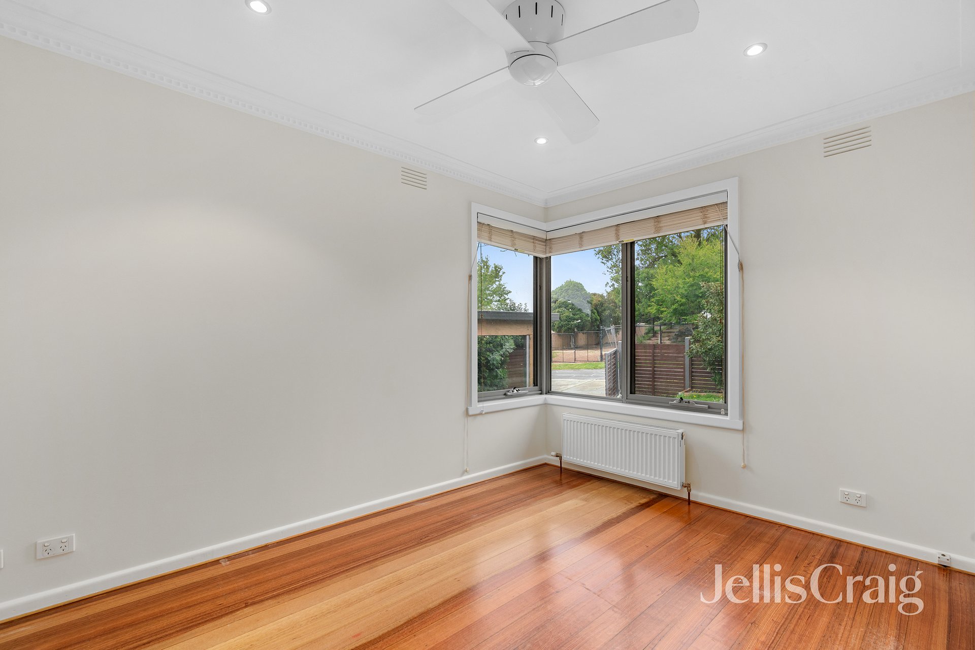55 Banyule Road, Rosanna image 8