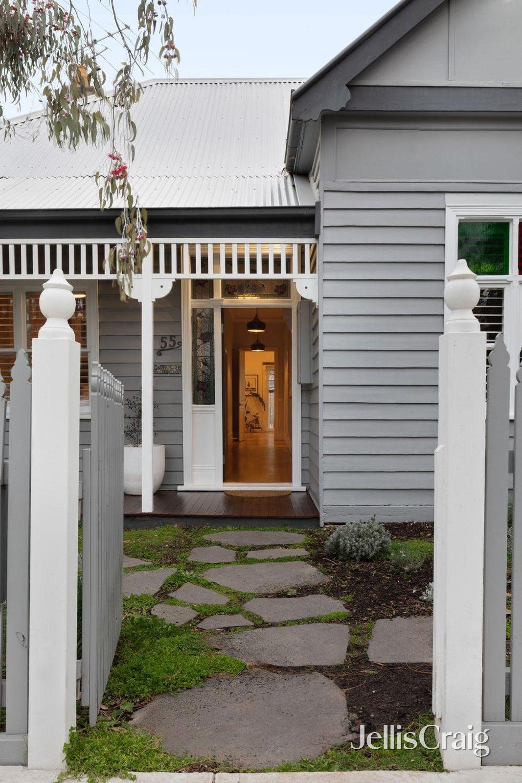 55 Beaconsfield Parade, Northcote image 2