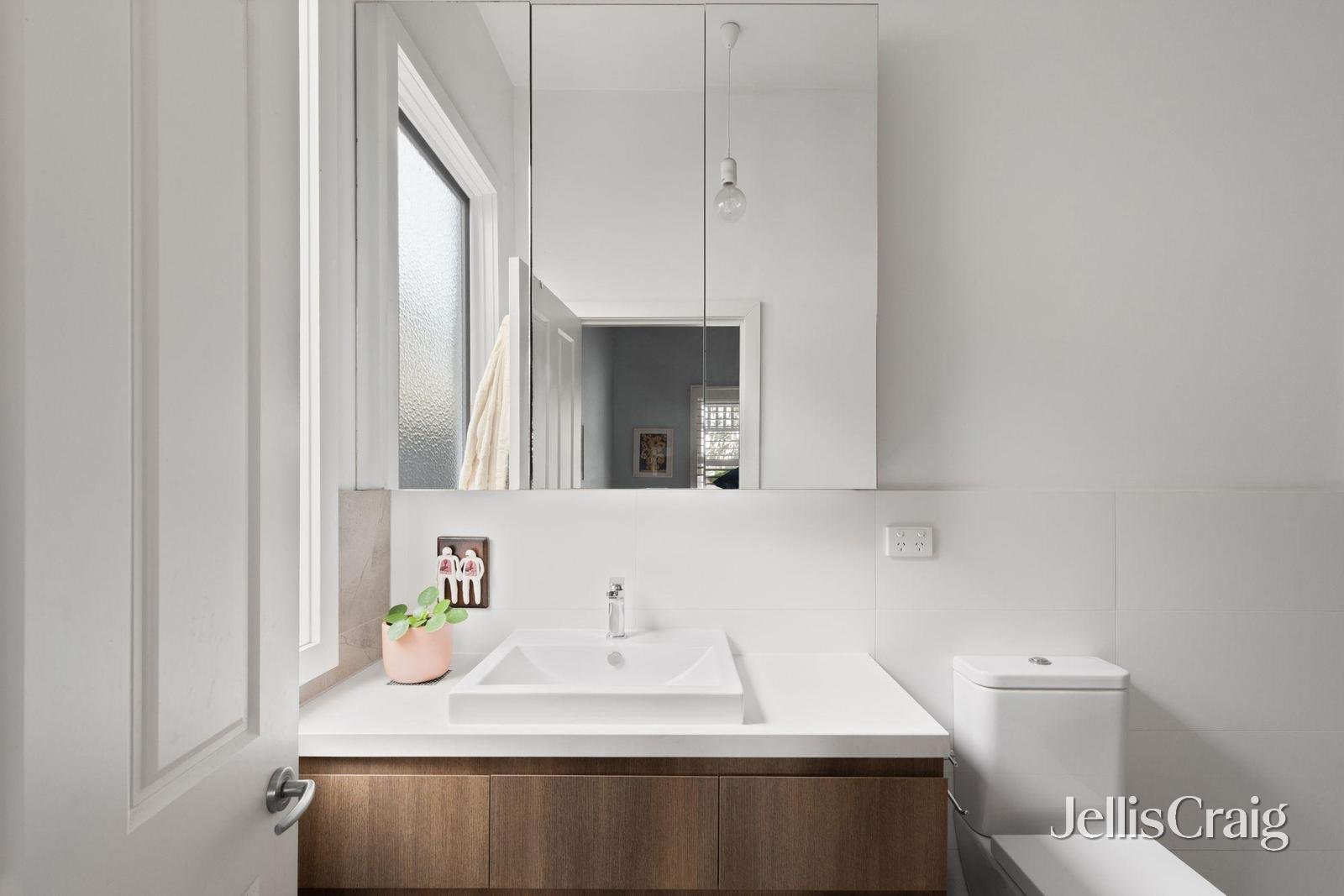 55 Beaconsfield Parade, Northcote image 19