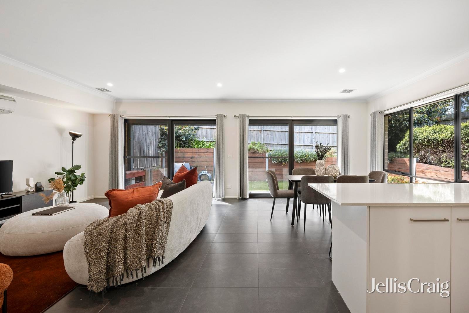 5/5 Bennison Street, Croydon image 2