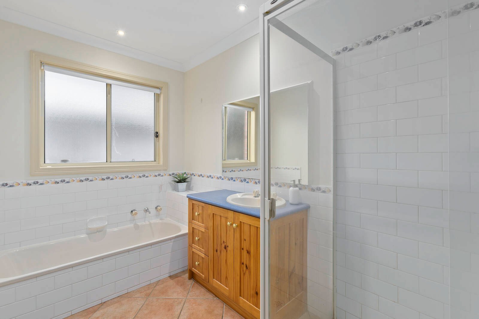 Property Gallery Thumbnail 8