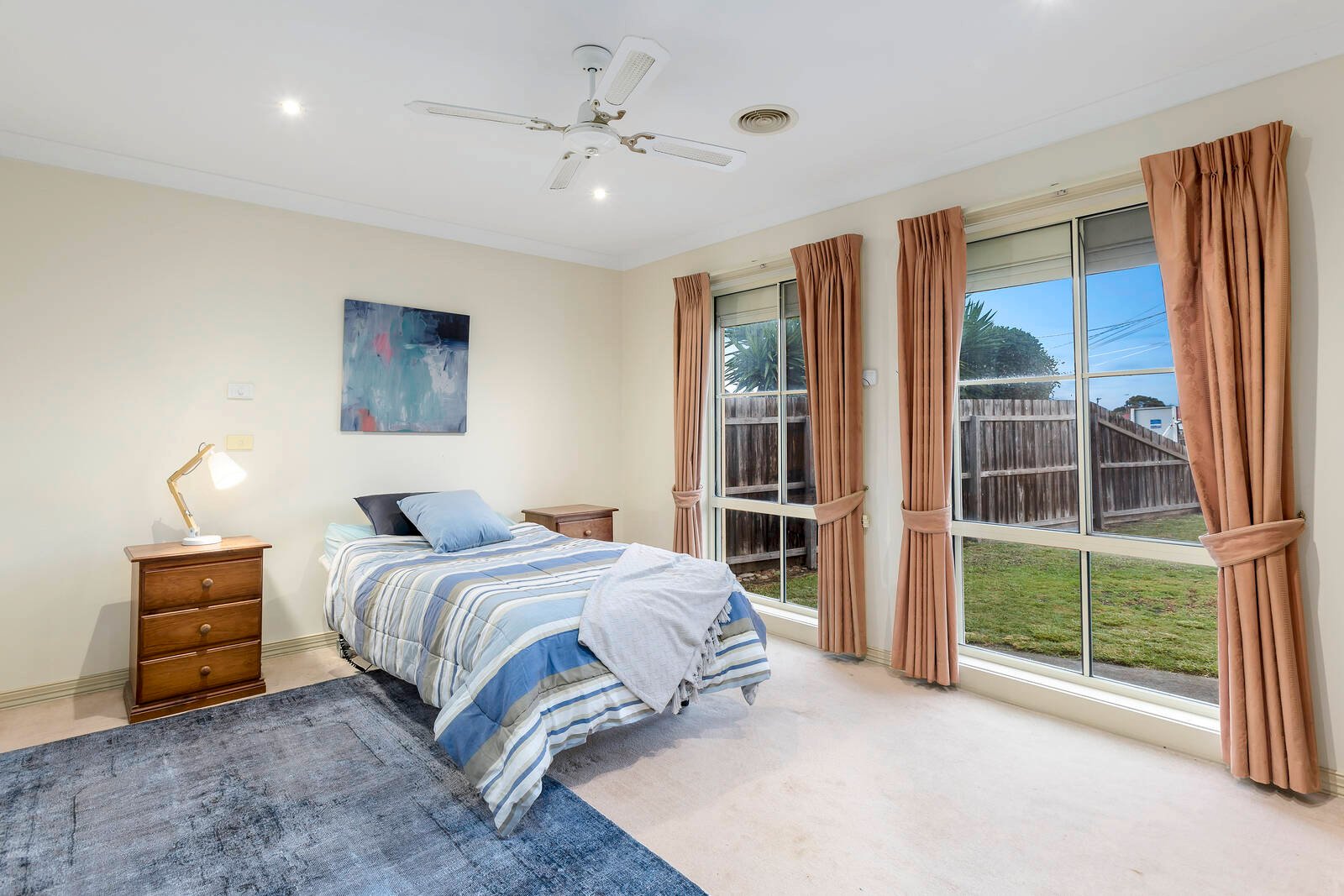 Property Gallery Thumbnail 12