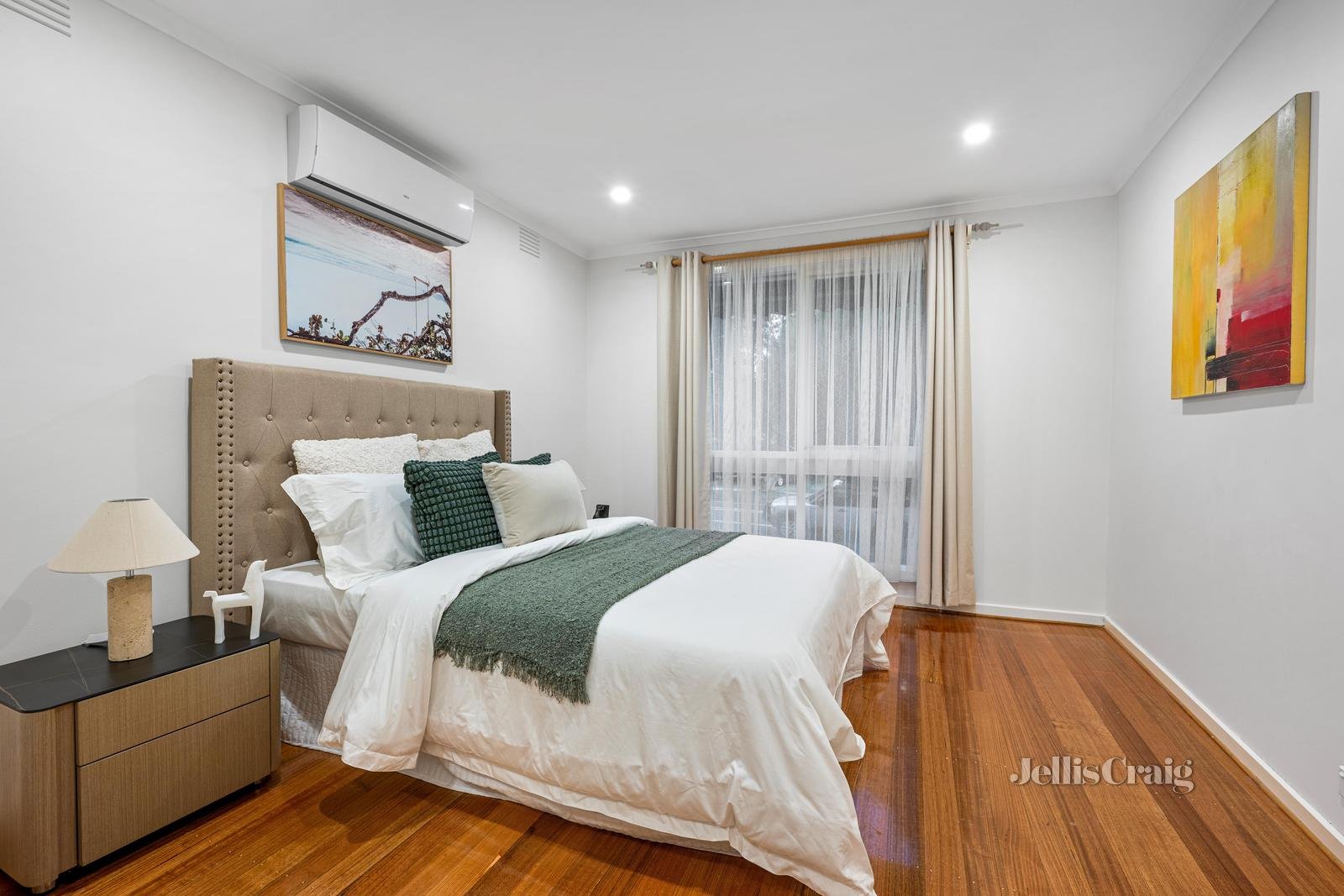 55 Capital Avenue, Glen Waverley image 6