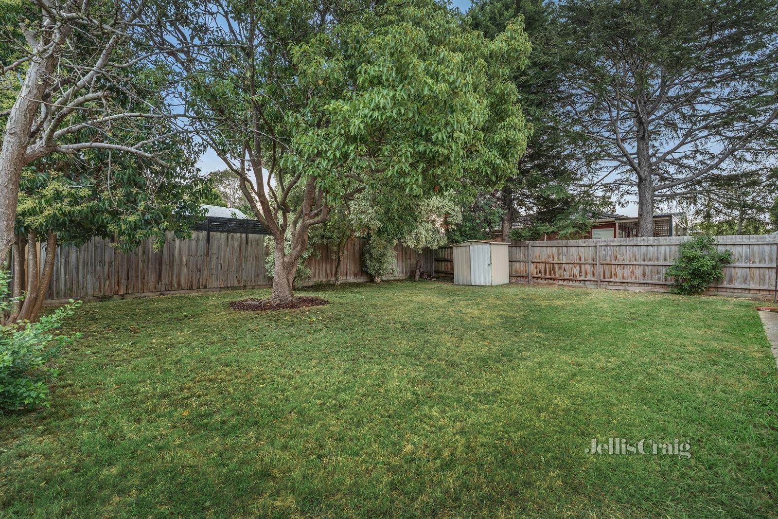 55 Capital Avenue, Glen Waverley image 11