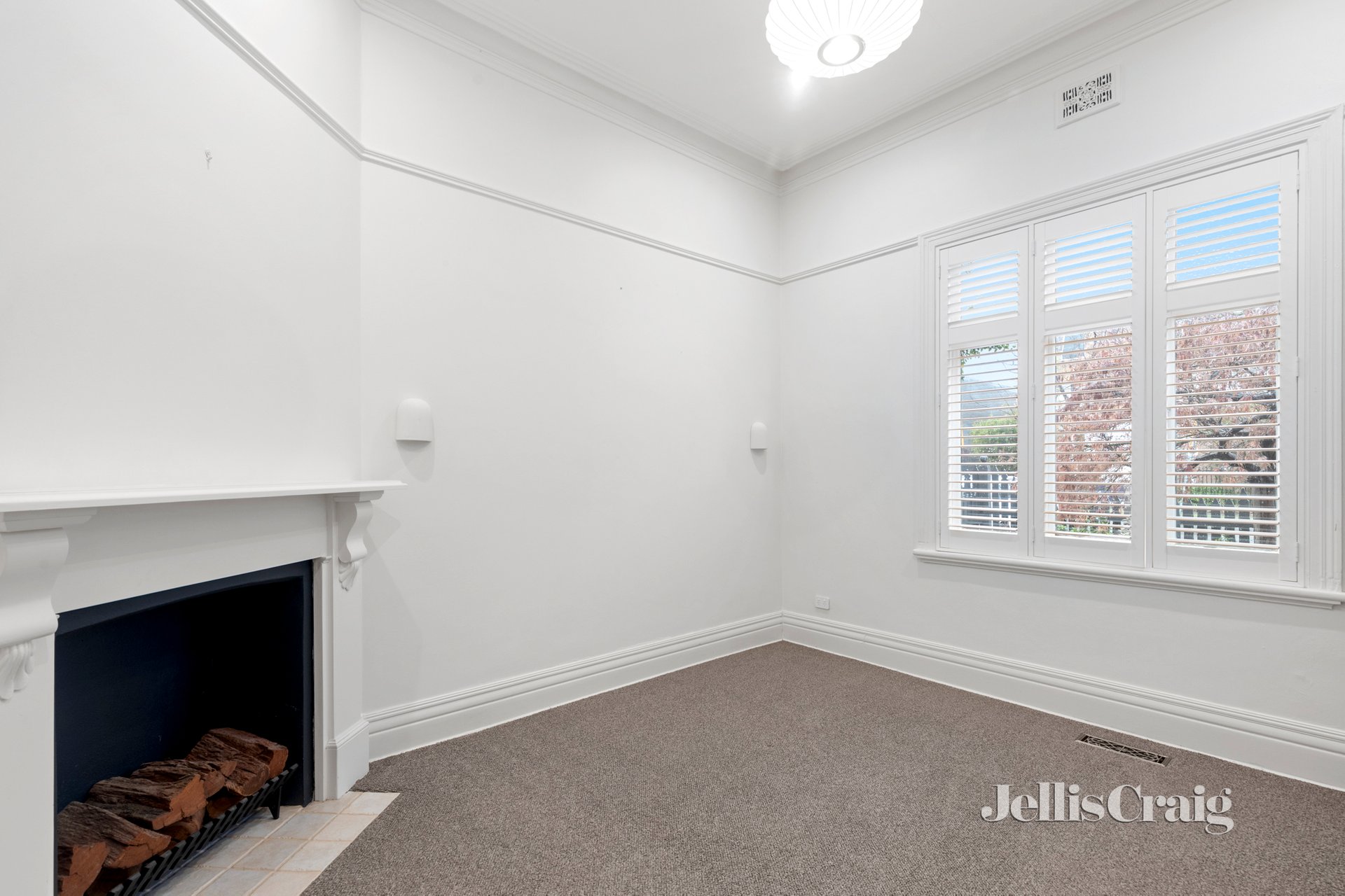 55 Chomley St, Prahran image 4