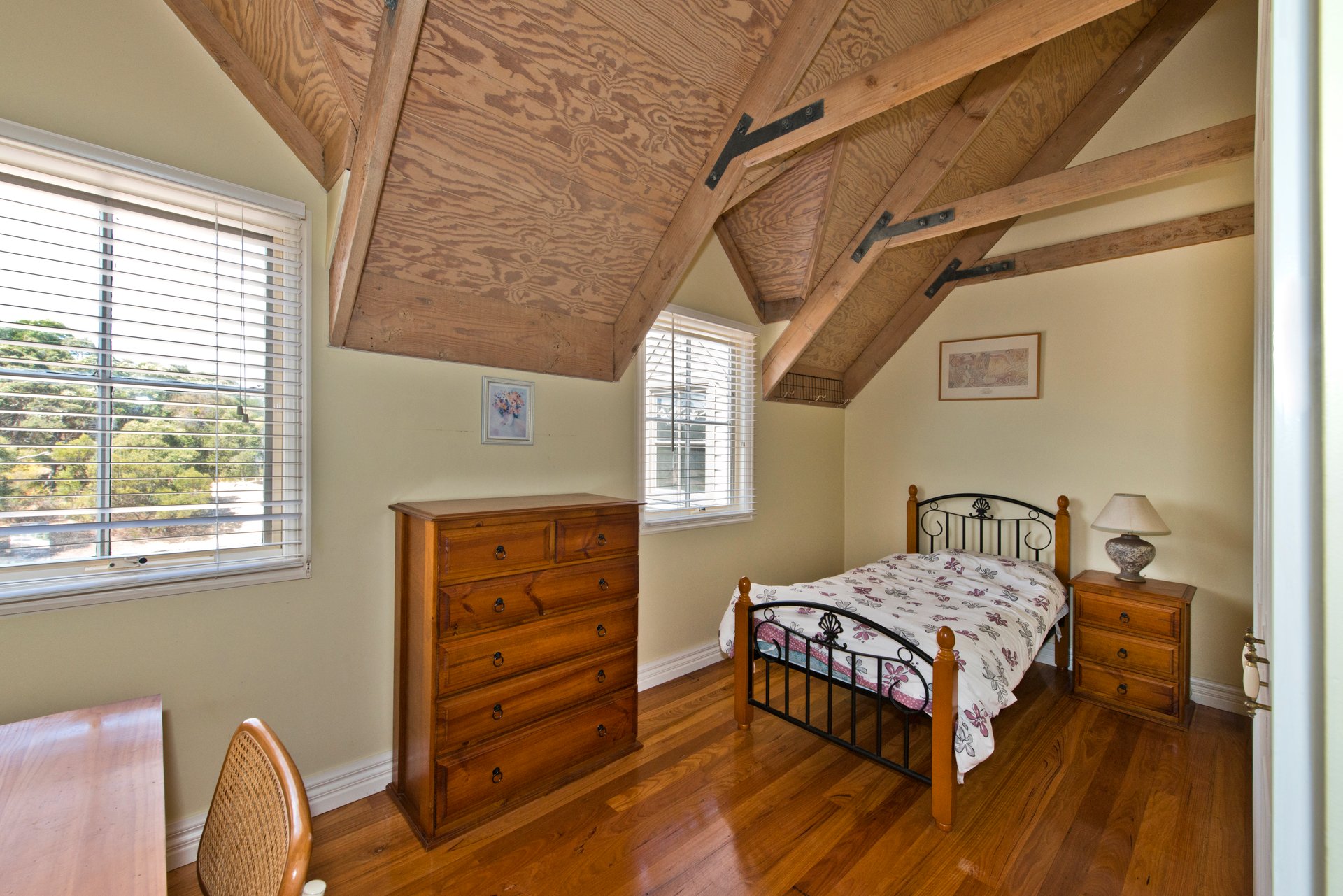Property Gallery Thumbnail 10