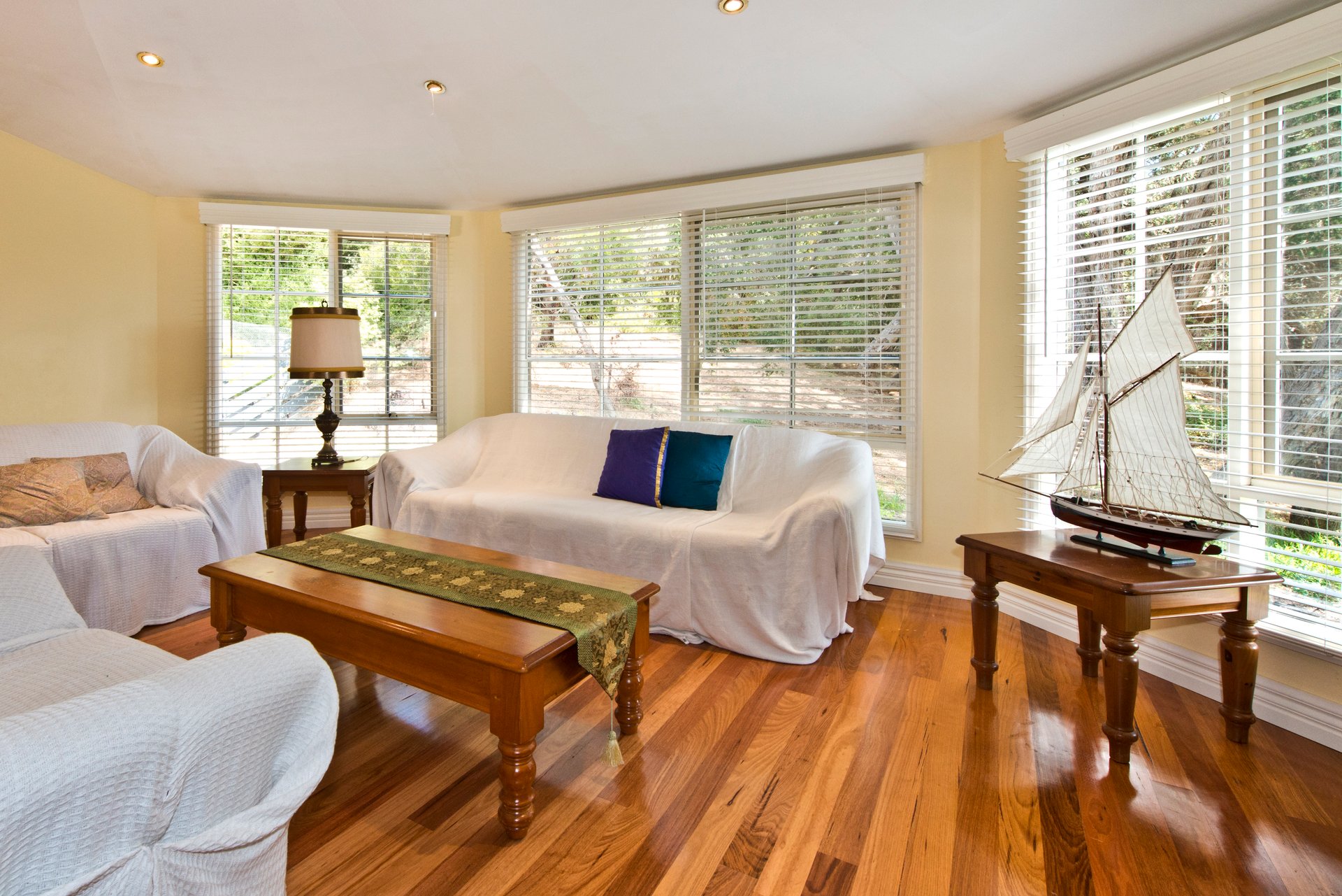 Property Gallery Thumbnail 3