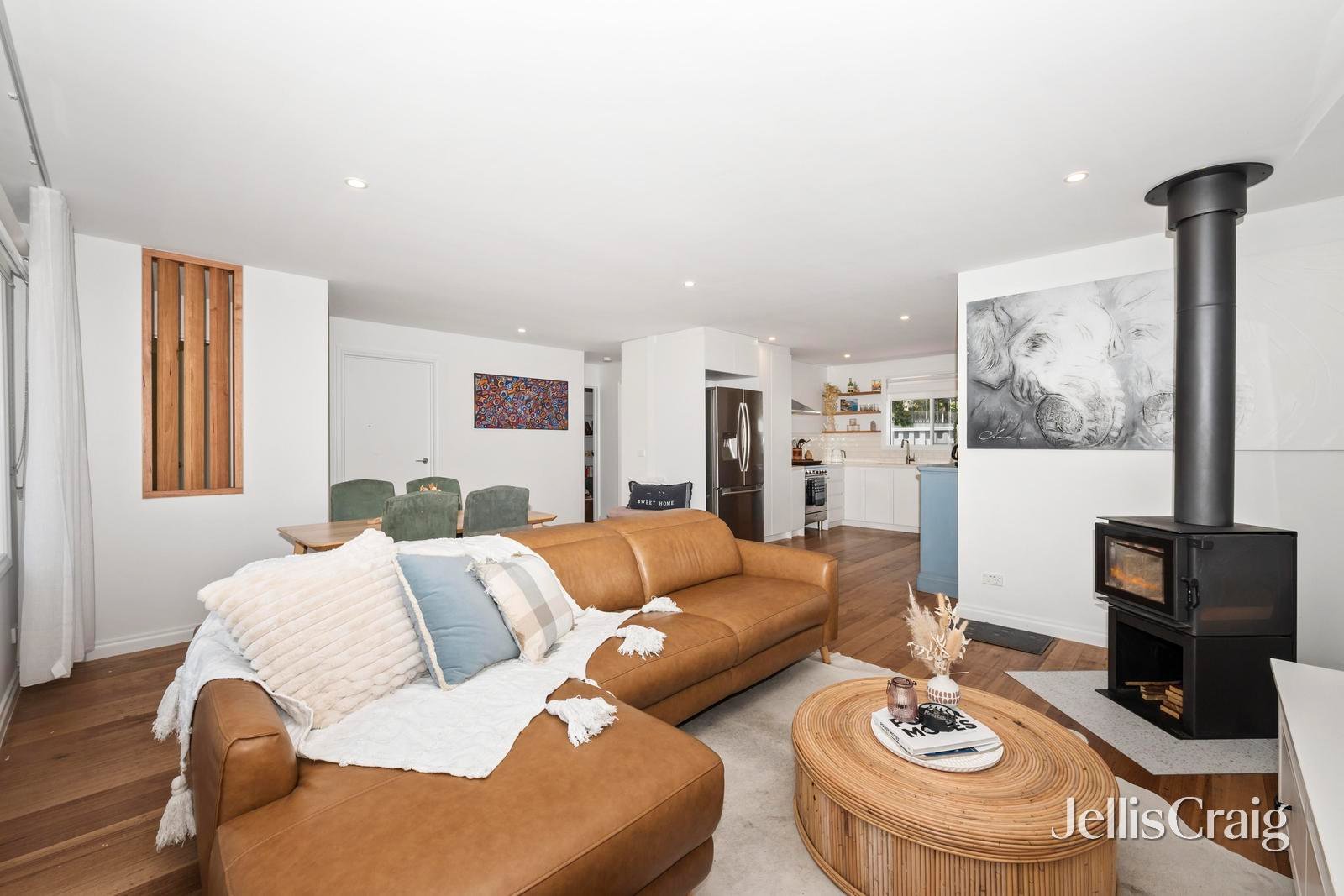 55 Croydondale Drive, Mooroolbark image 3