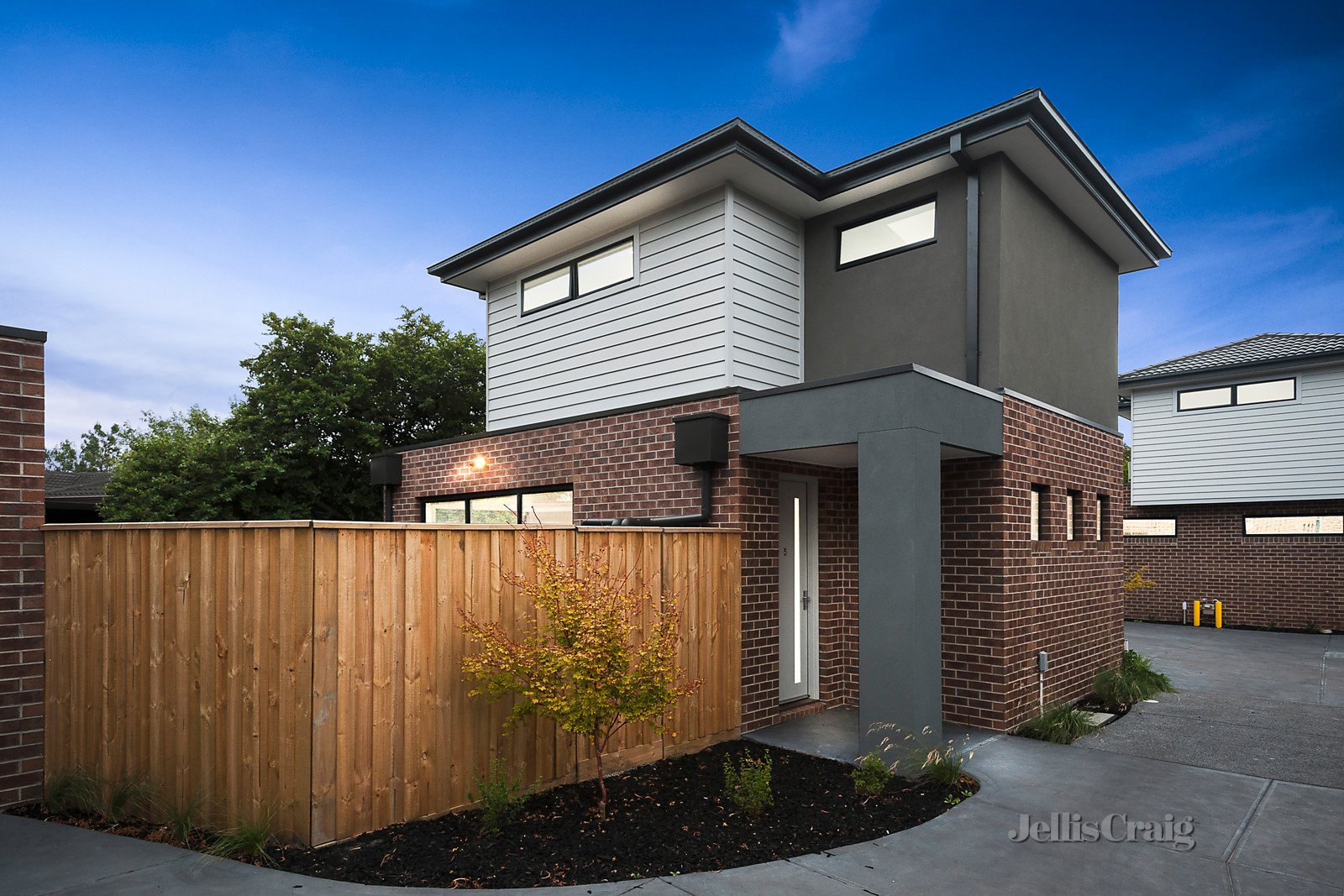 5/5 Curzon Street, Ivanhoe image 1