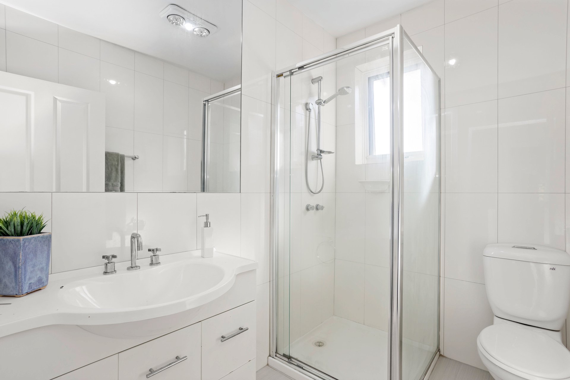 Property Gallery Thumbnail 8