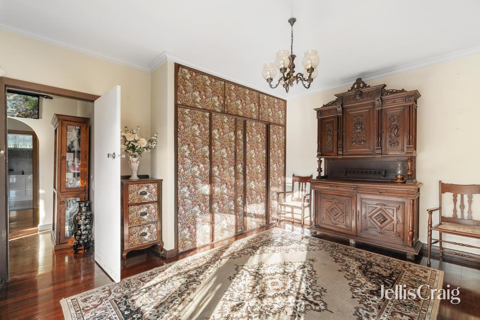 55 Fernside Avenue, Briar Hill image 6