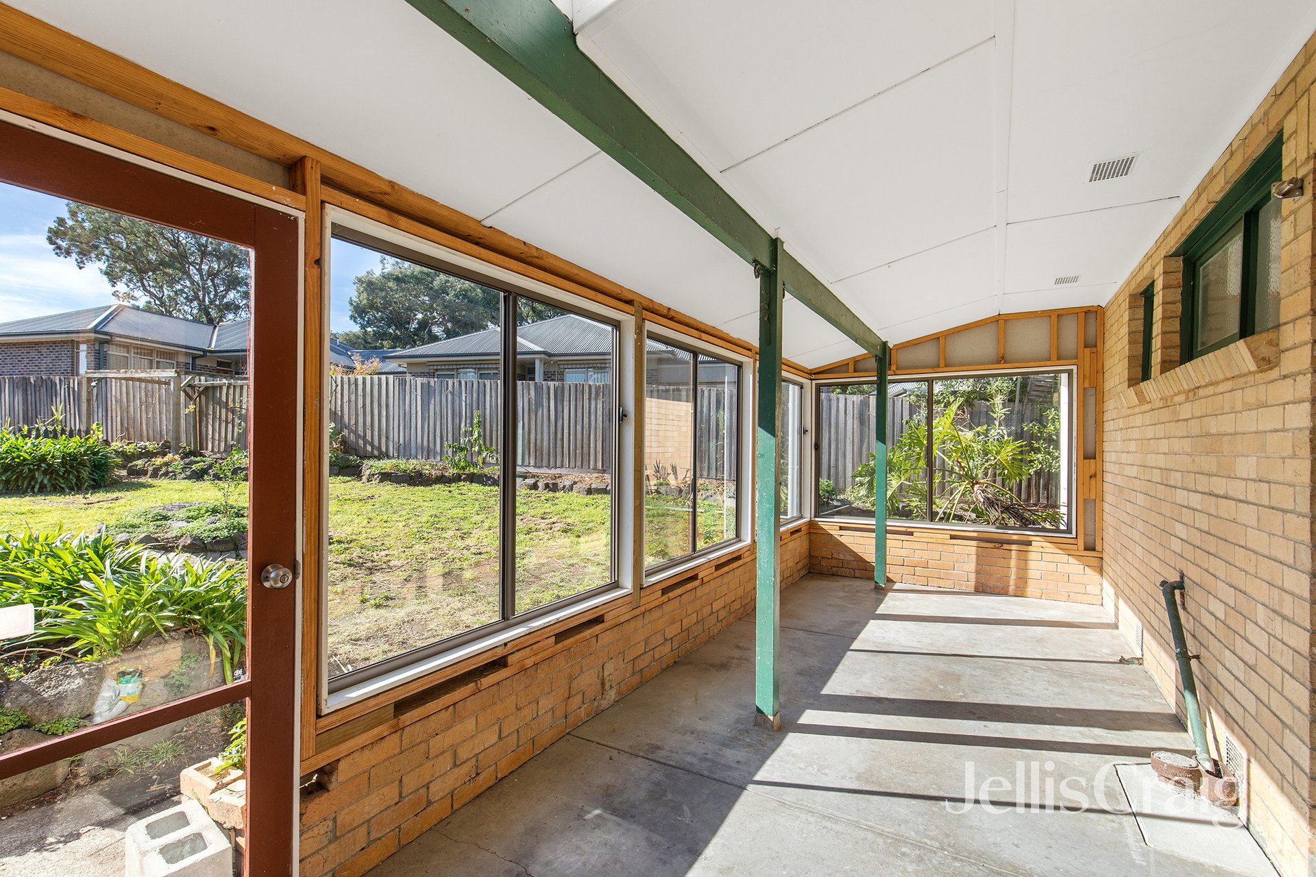 55 Fernside Avenue, Briar&nbsp;Hill image 5