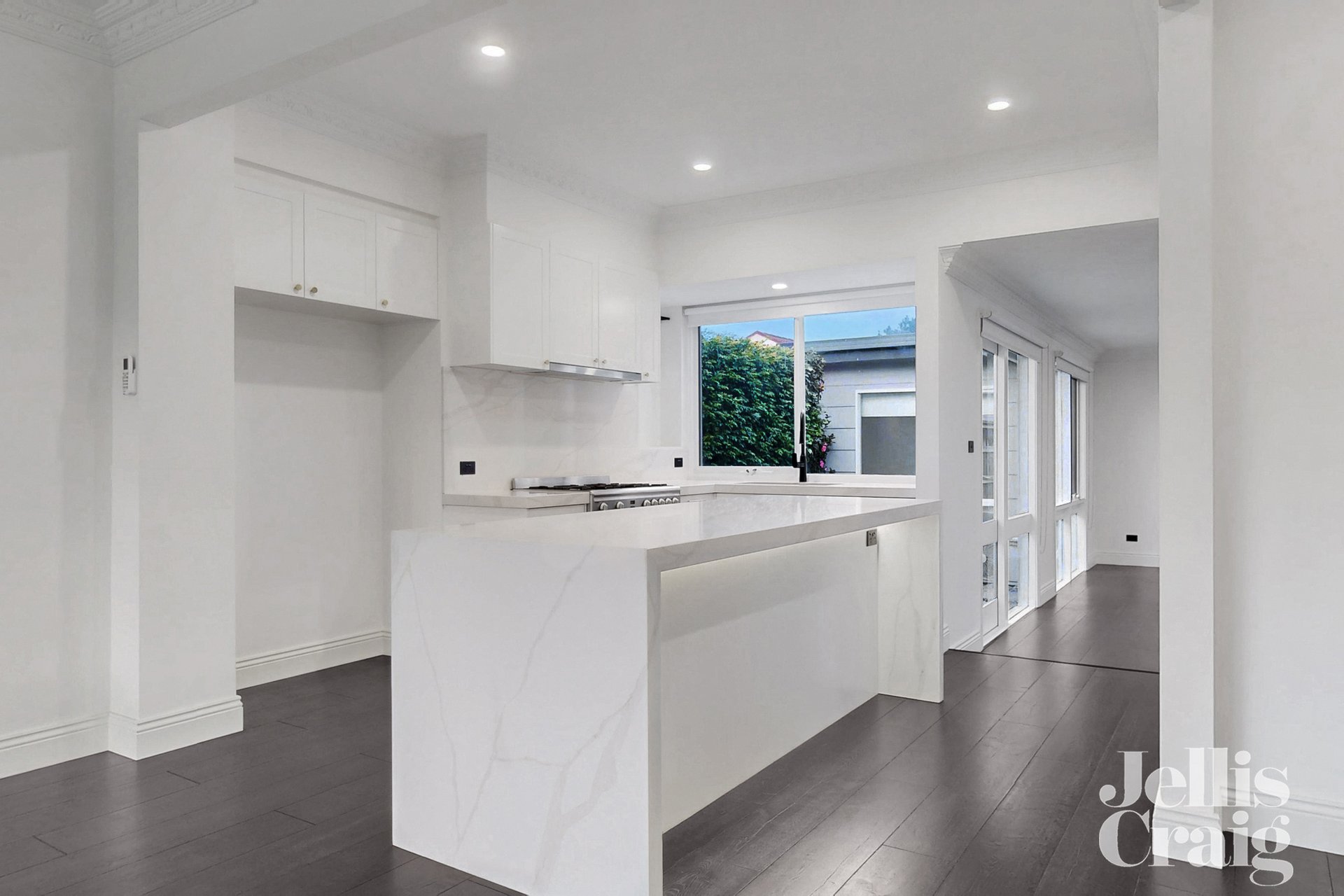 55 First Avenue, Strathmore image 3