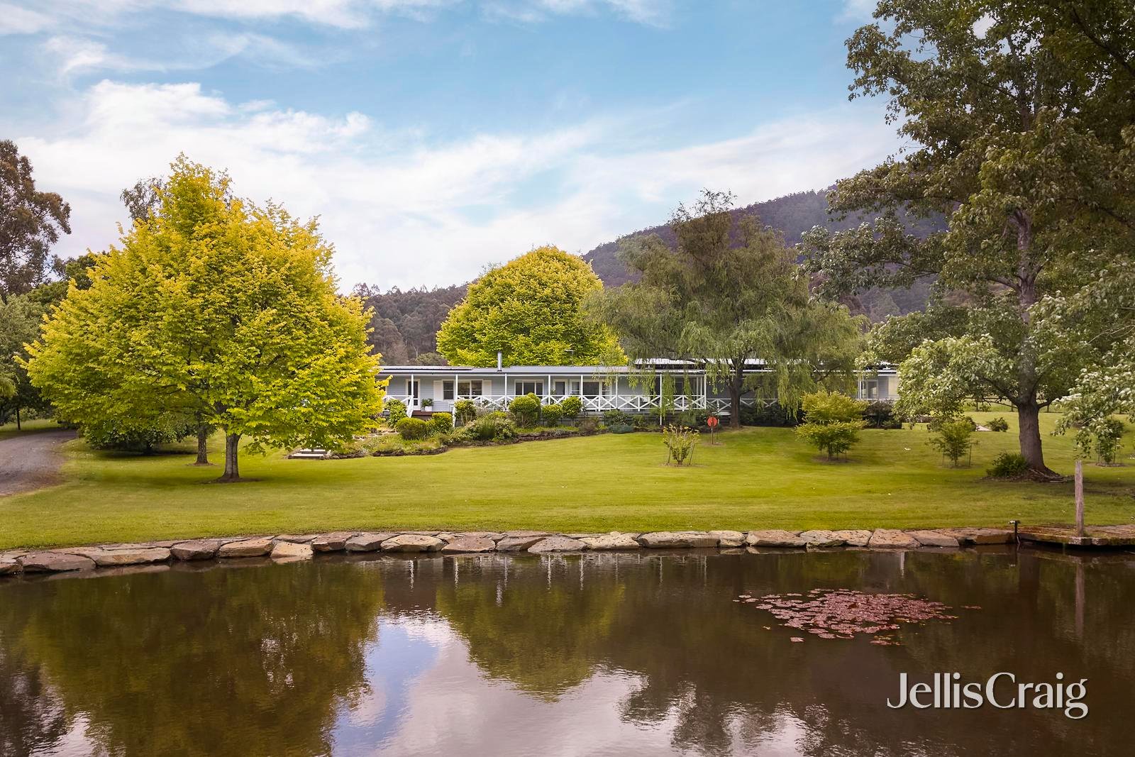 55 Hazelwood Road, East&nbsp;Warburton image 2