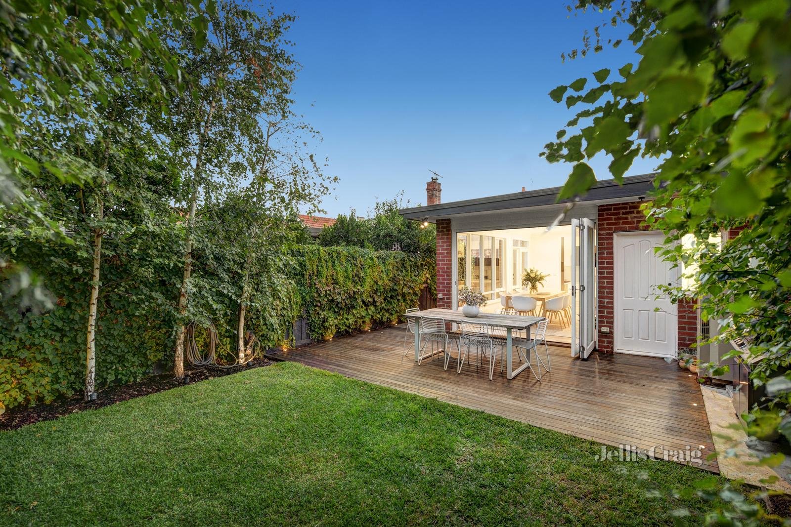 55 Highbury Grove, Prahran image 12