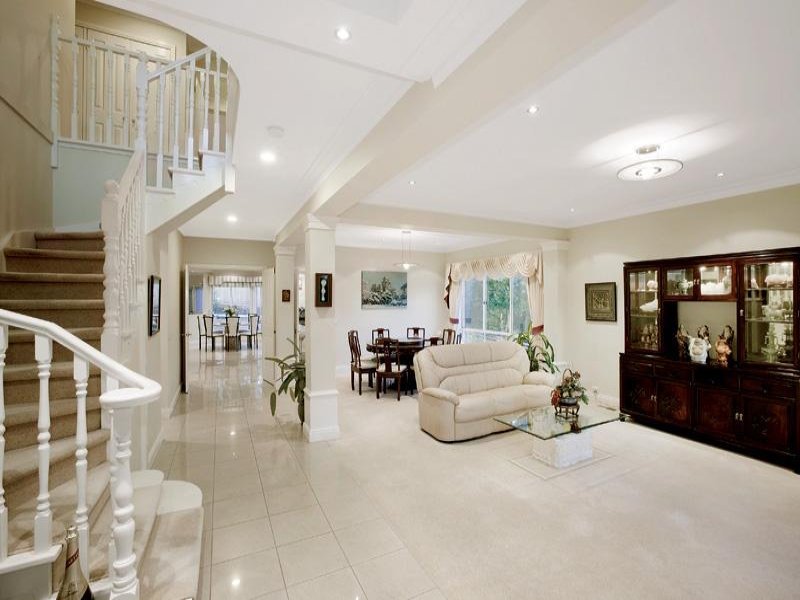 55 Hosken Street, Balwyn North image 2