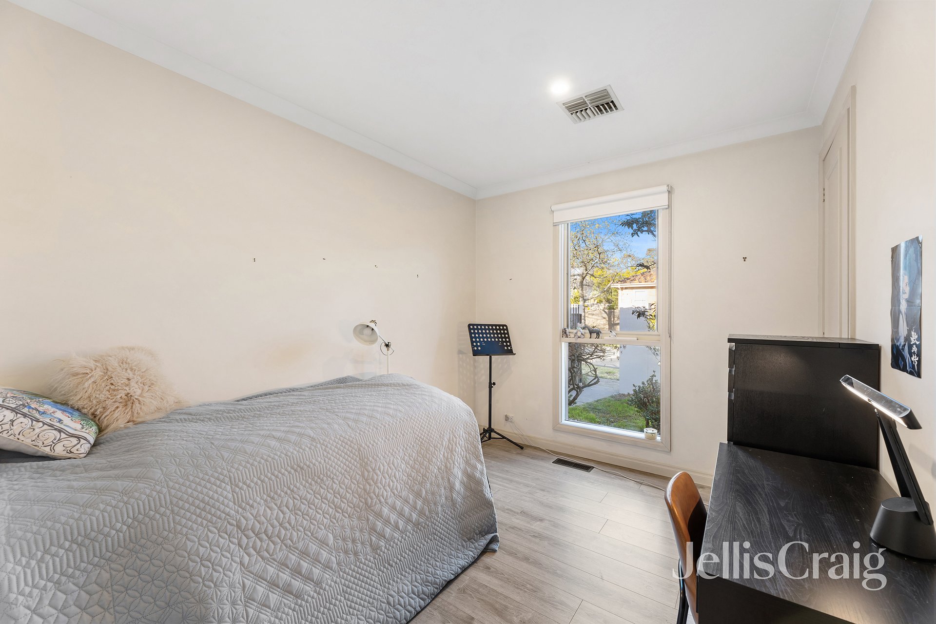 55 Inverness Way, Balwyn North image 7