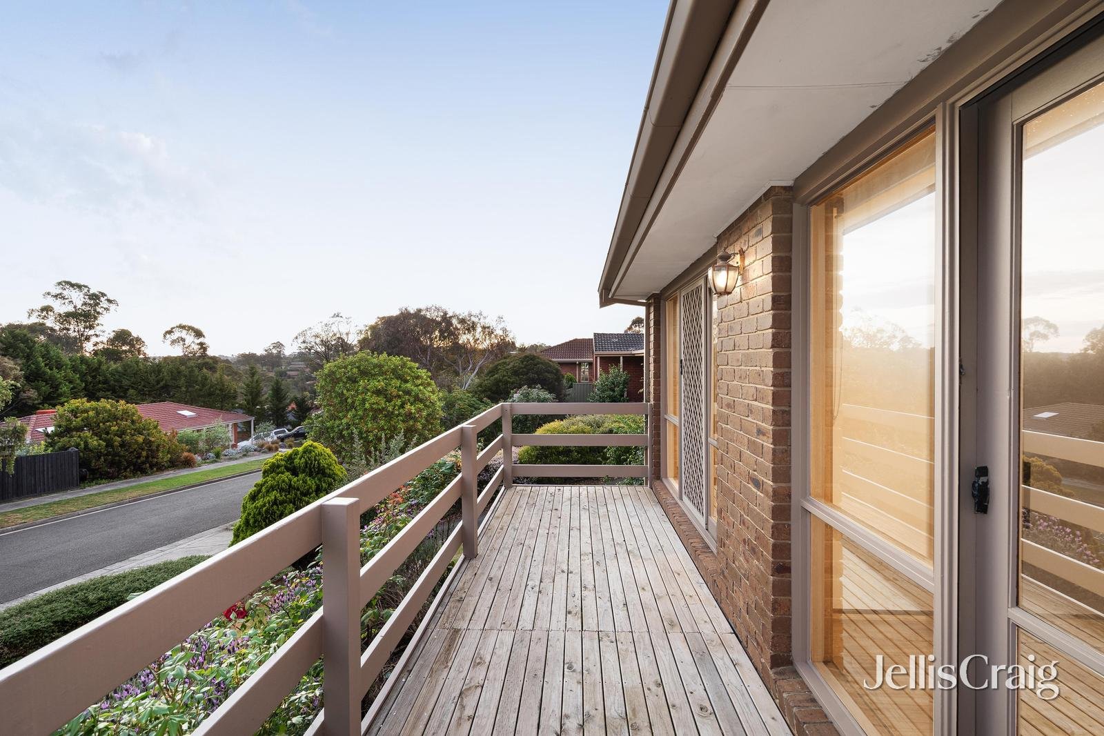 55 James Cook Drive, Diamond Creek image 2