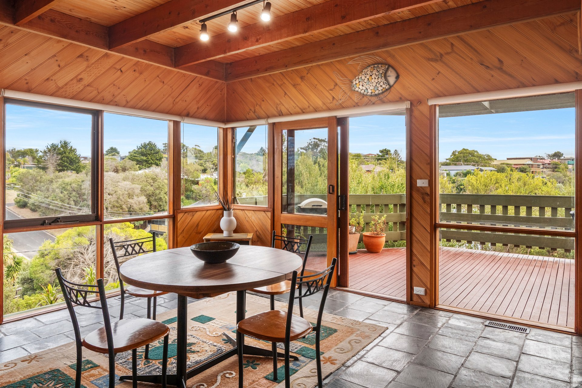 55 Kalimna Crescent, Rye image 3