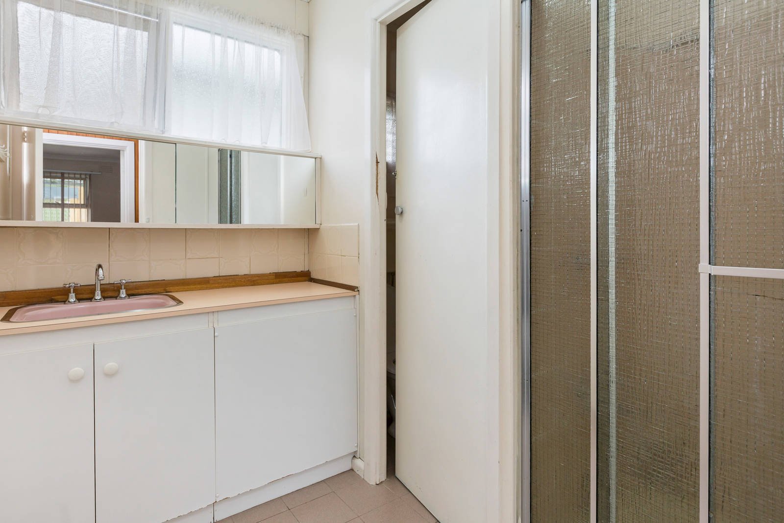 Property Gallery Thumbnail 6