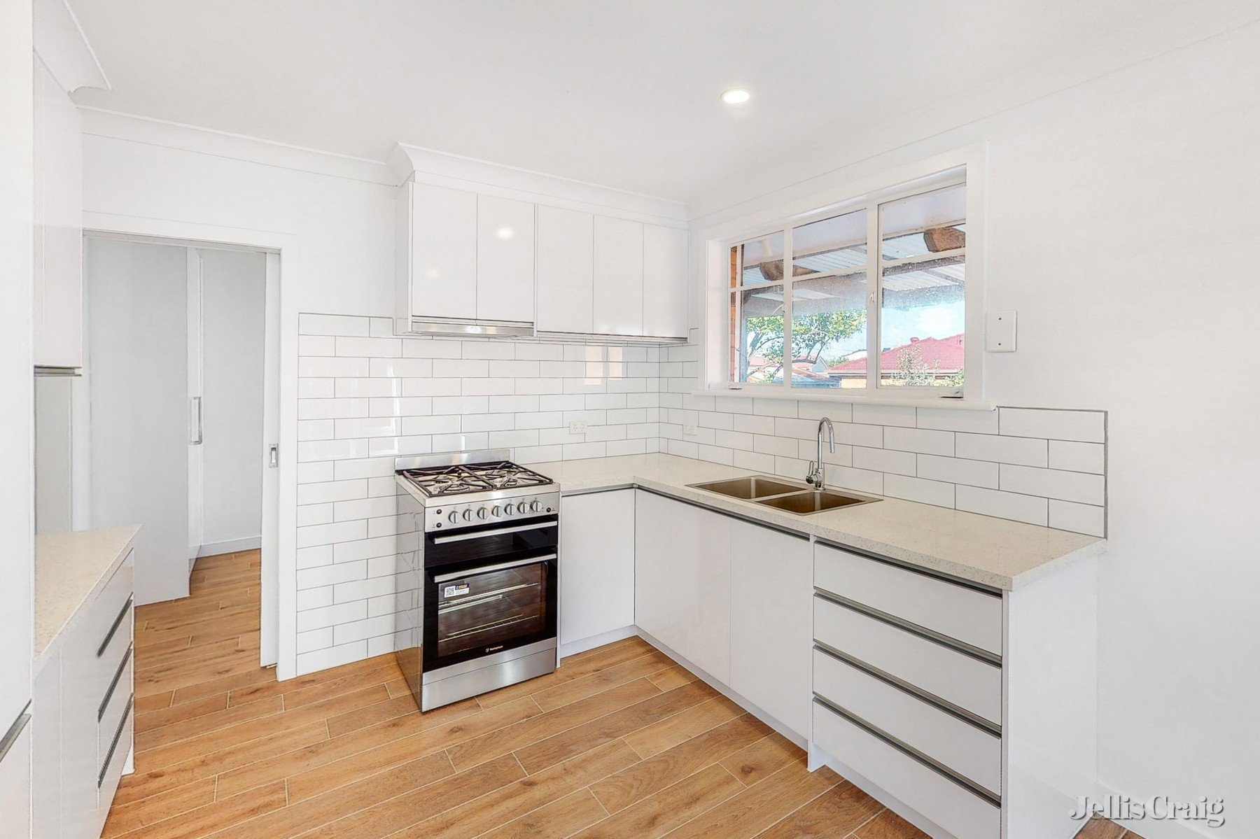 55 Maddox Road, Newport image 2