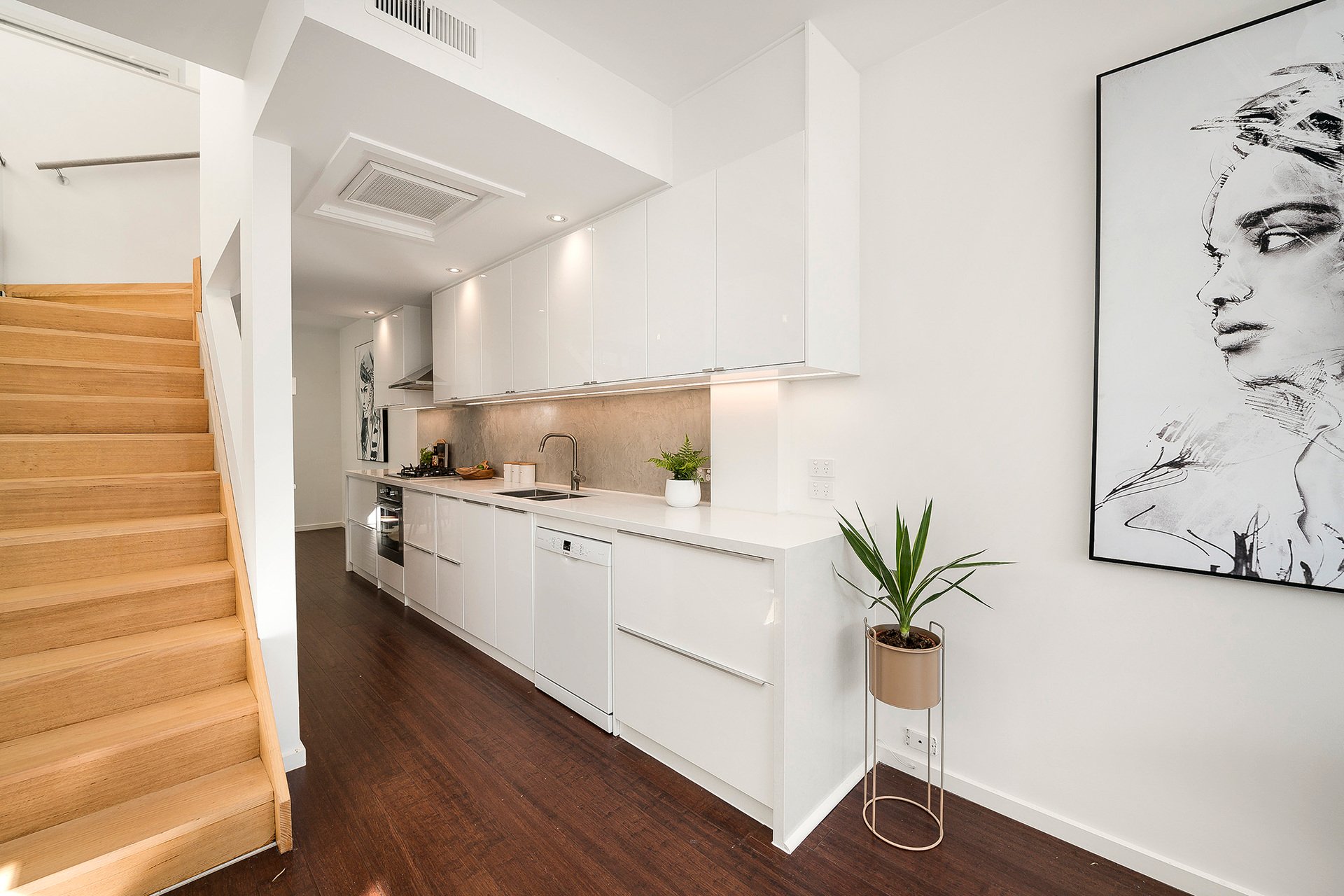55 McCormack Street, Port Melbourne image 5