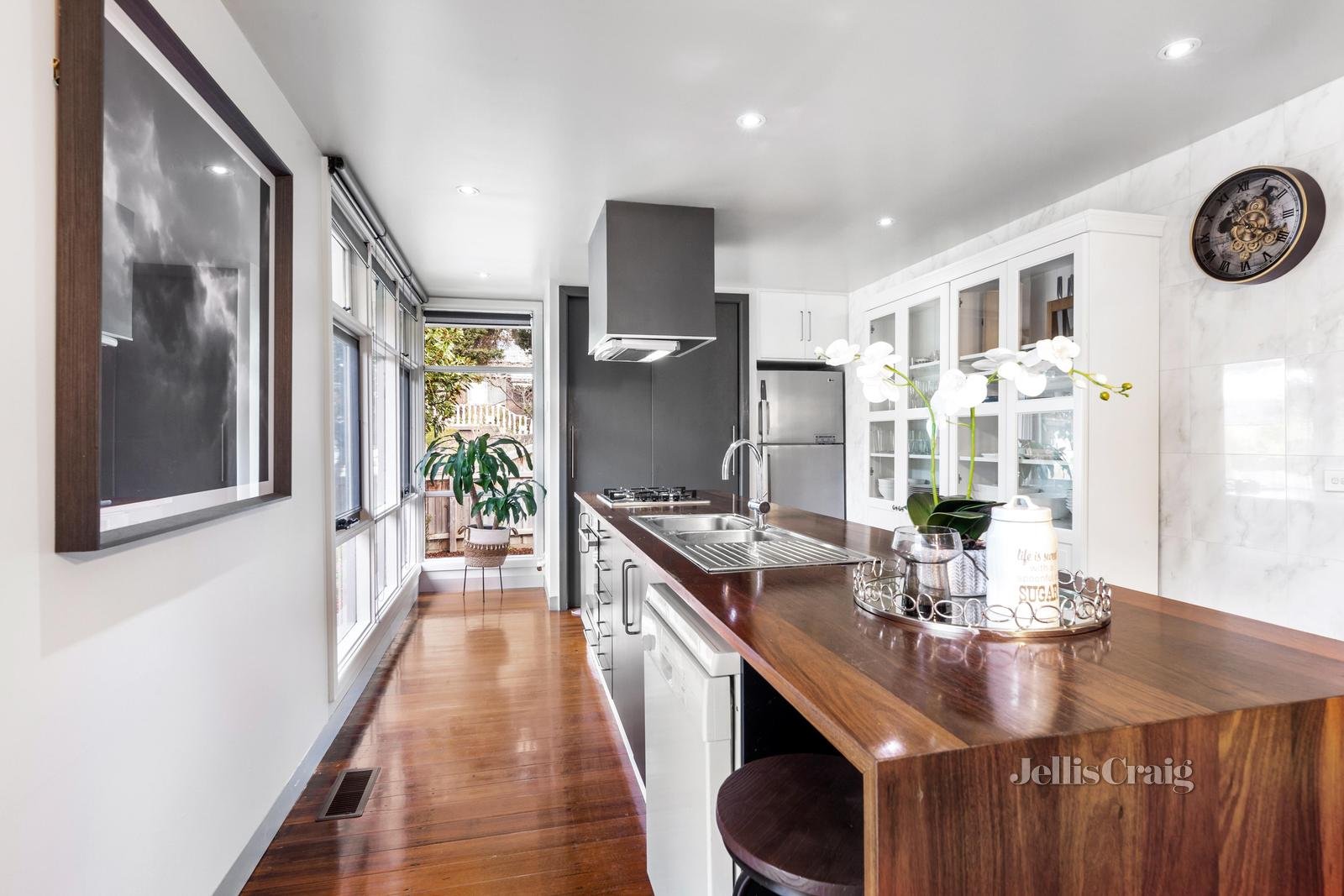 55 Orient Avenue, Mitcham image 2