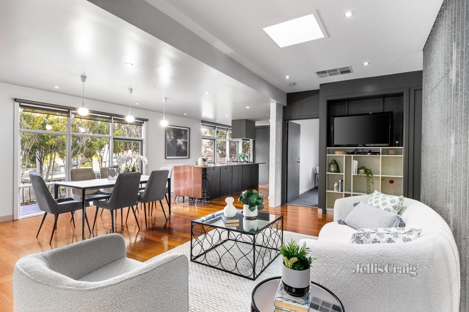 55 Orient Avenue, Mitcham image 4