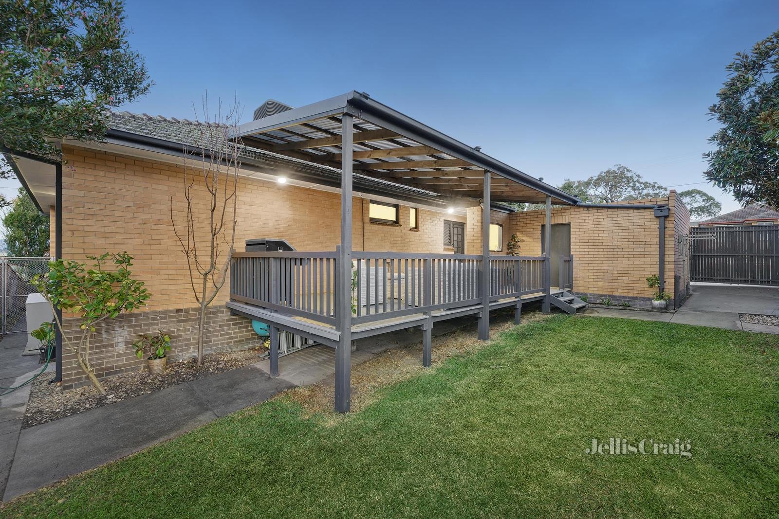 55 Orient Avenue, Mitcham image 11