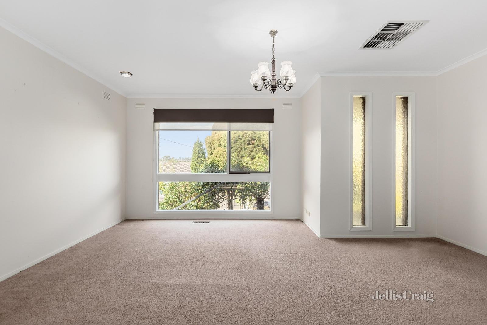 55 Owens Street, Doncaster East image 5