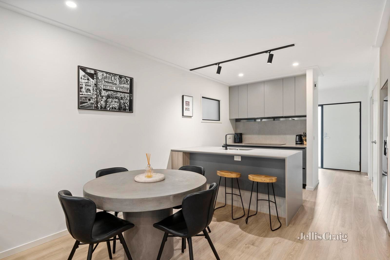 55 Phoenix Road, Altona North image 4