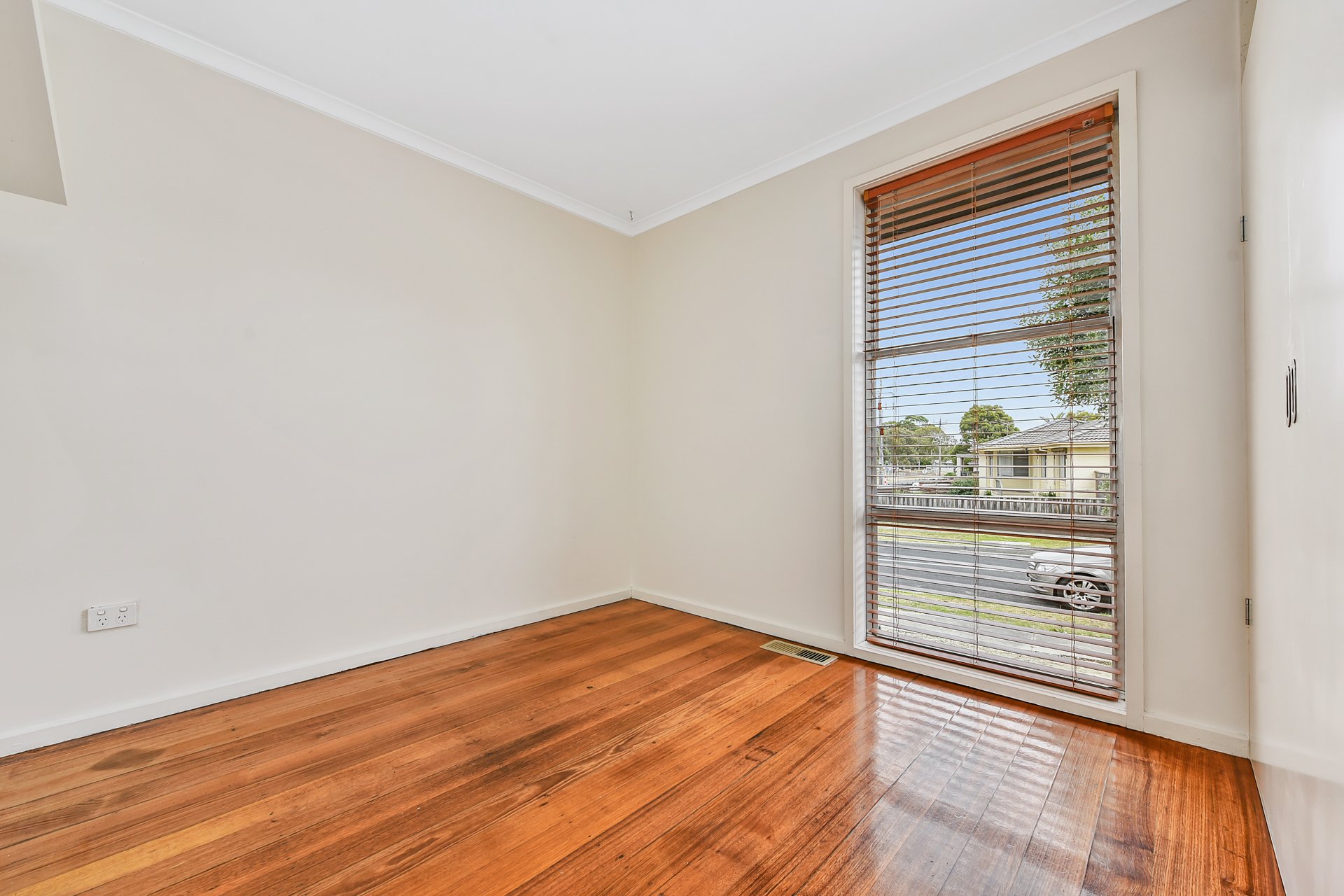 55 Robertson Drive MORNINGTON
