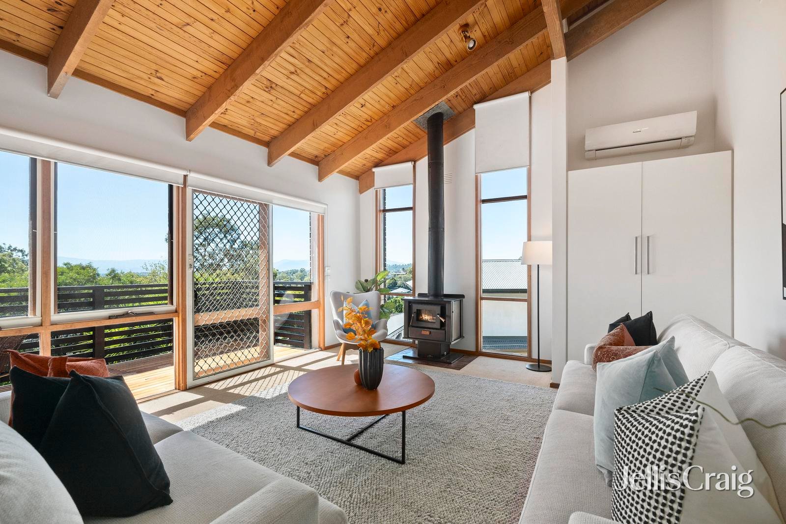 55 Rolling Hills Road, Chirnside&nbsp;Park image 2