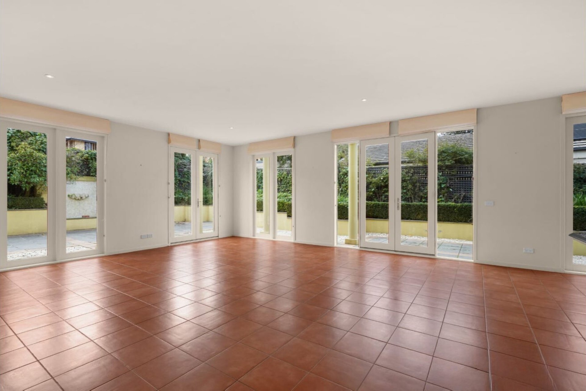 55 Staughton Road, Glen Iris image 3