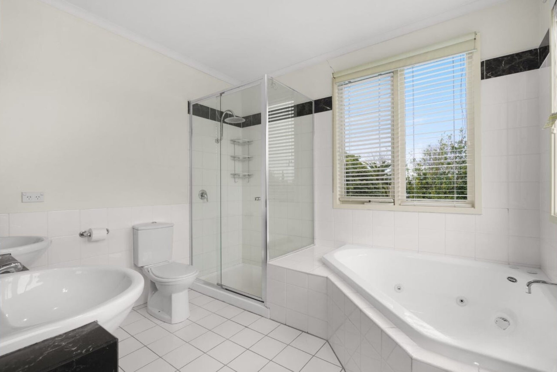 55 Staughton Road, Glen Iris image 7