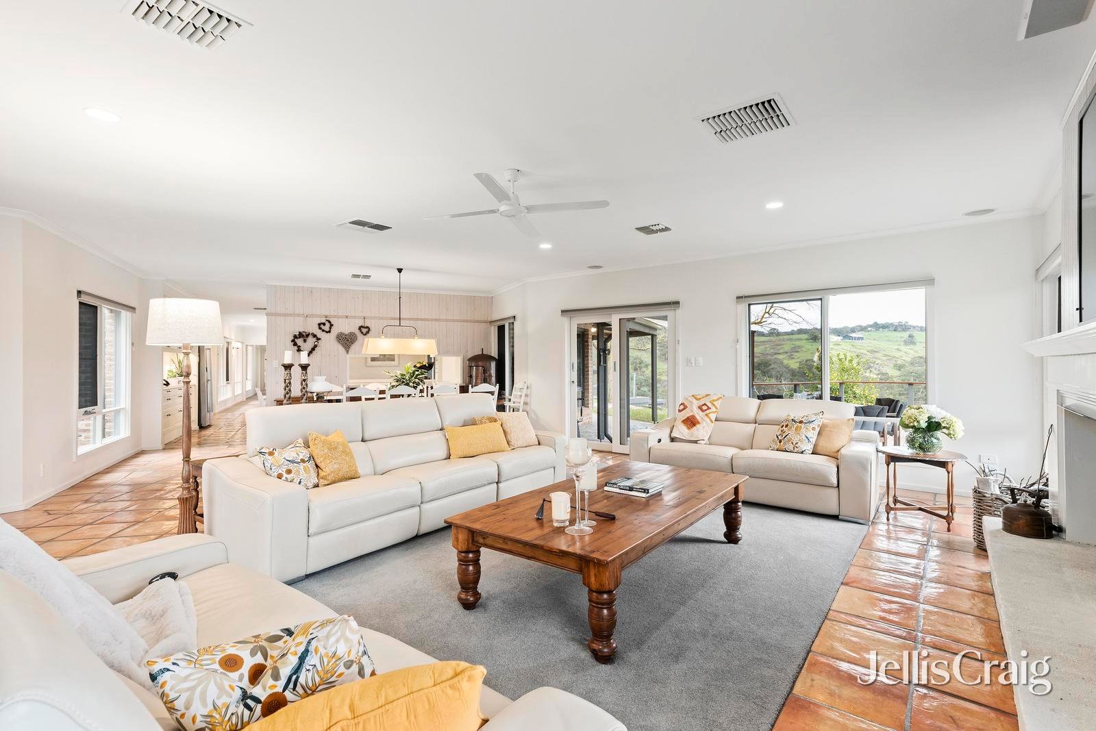 55 Sugarloaf Track, Christmas Hills image 4