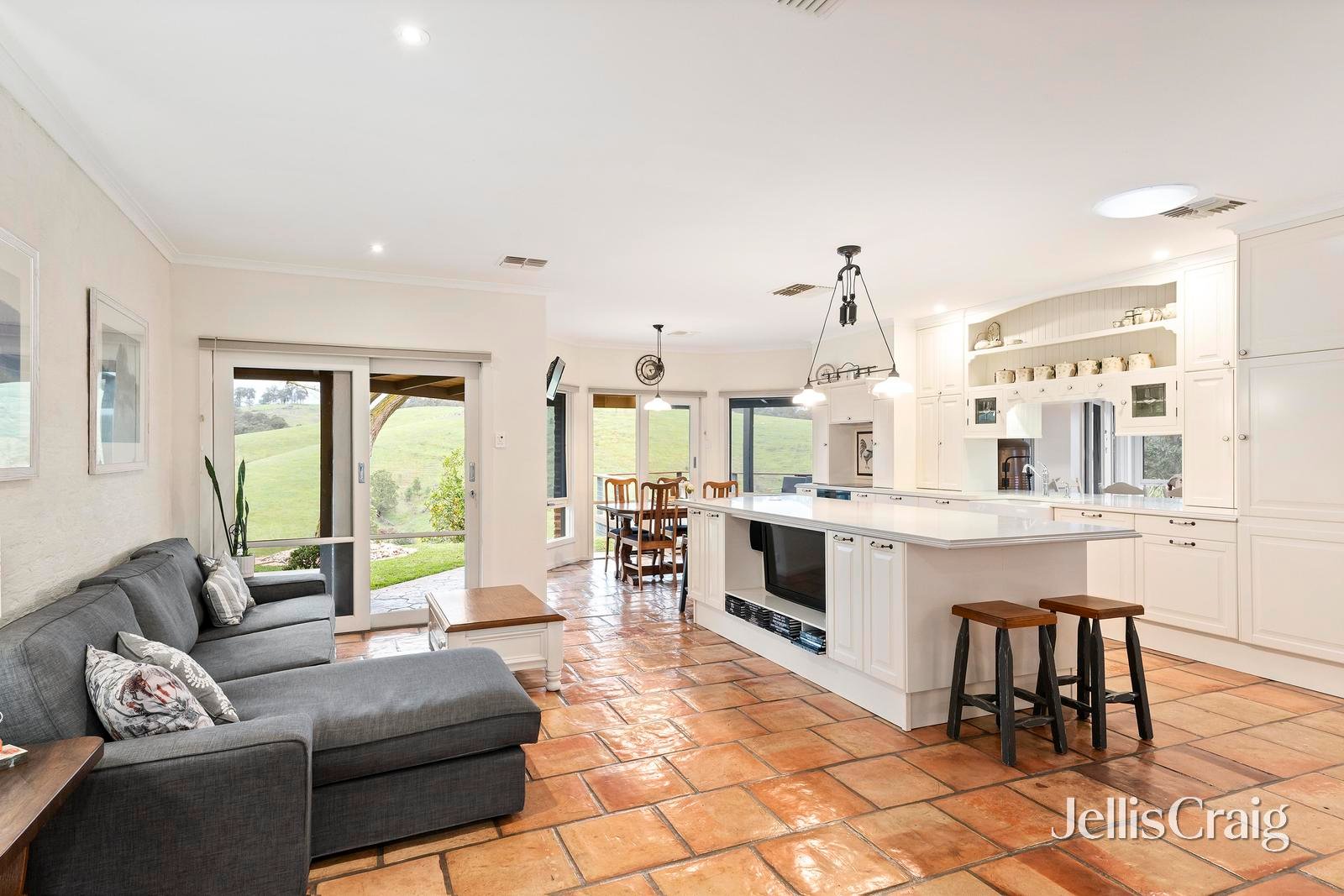 55 Sugarloaf Track, Christmas Hills image 6