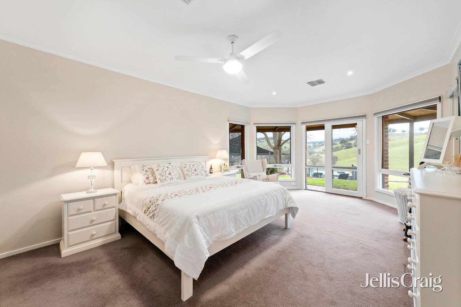 55 Sugarloaf Track, Christmas Hills image 17