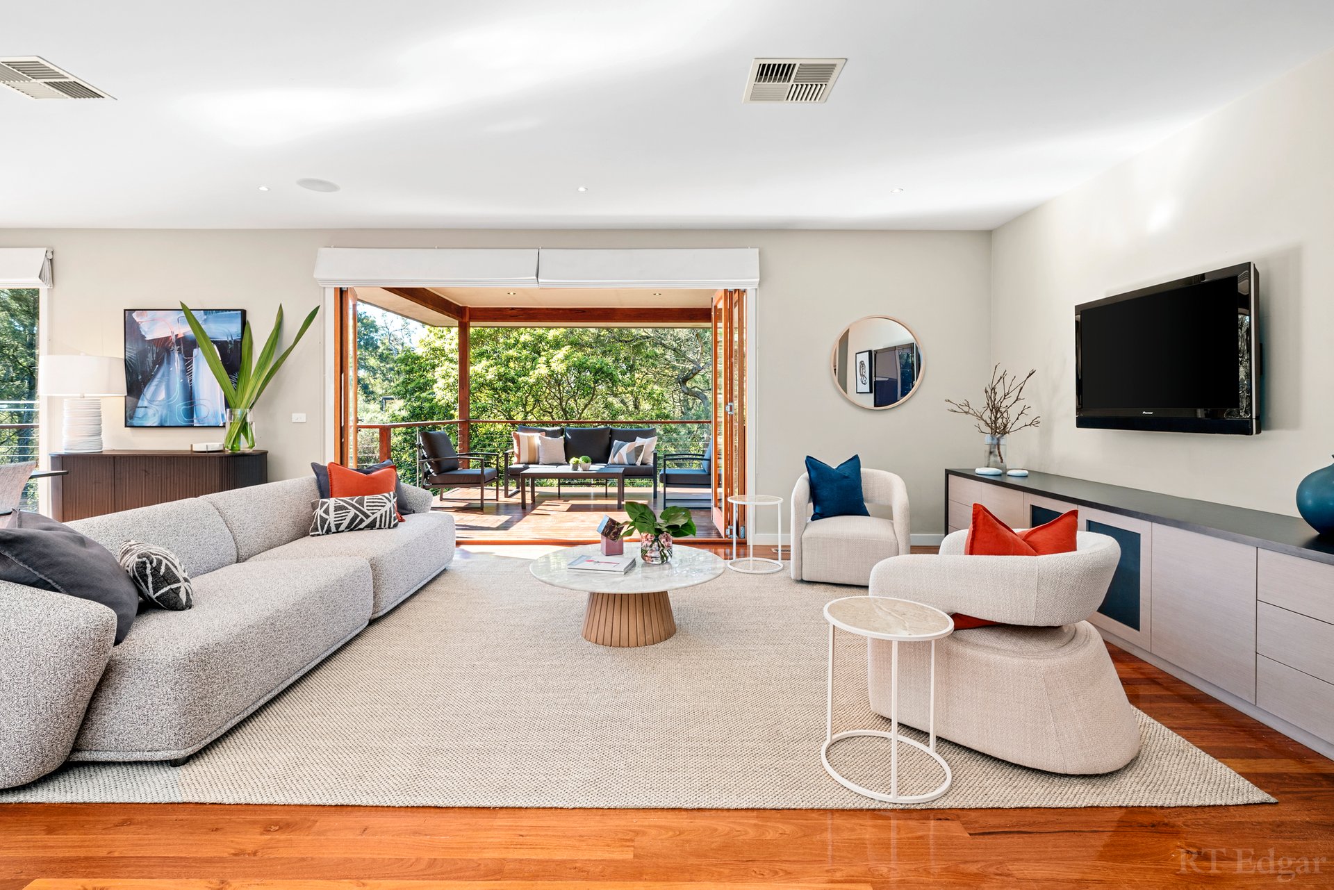 Property Gallery Thumbnail 6