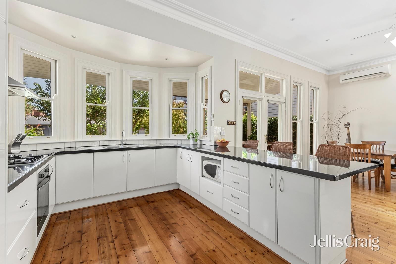 55 Verdon Street, Williamstown image 3