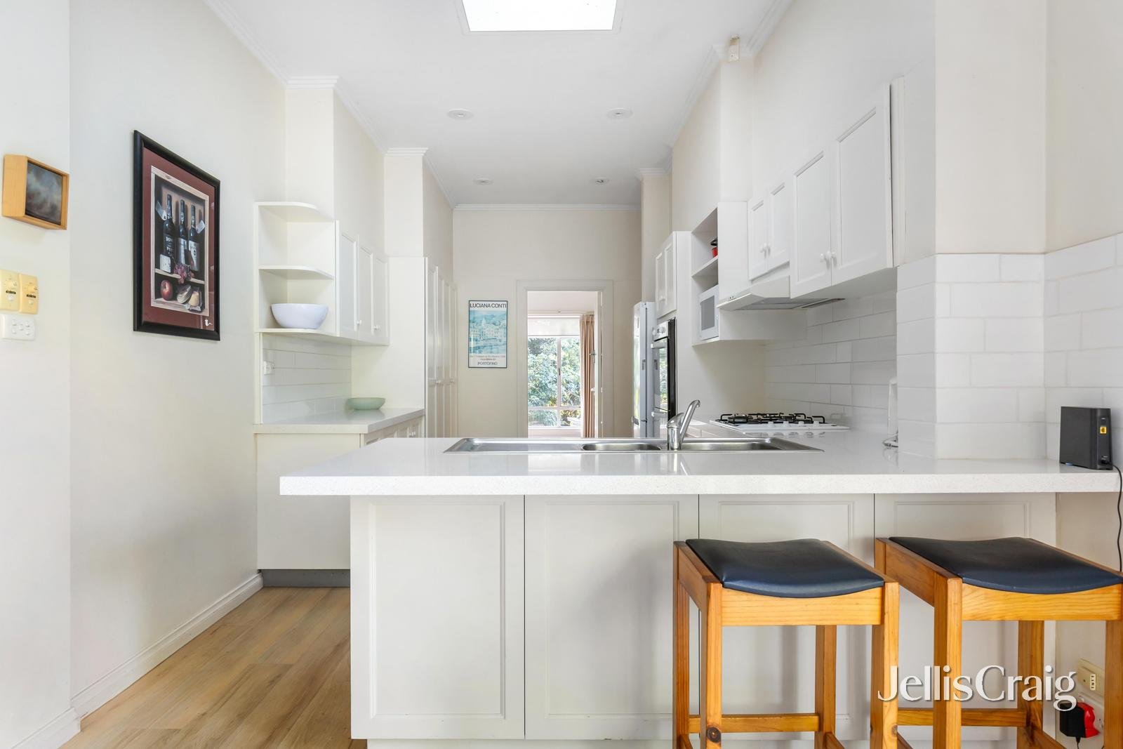 55 Warleigh Grove, Brighton image 5