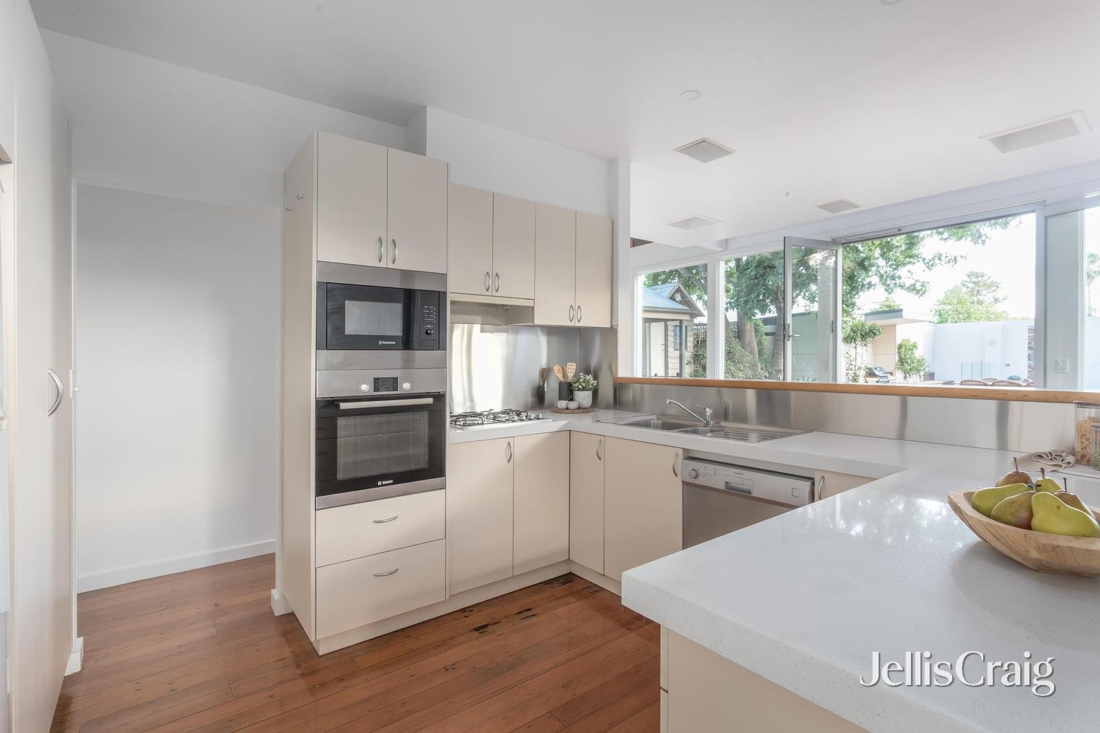 55 Woornack Road, Carnegie image 3