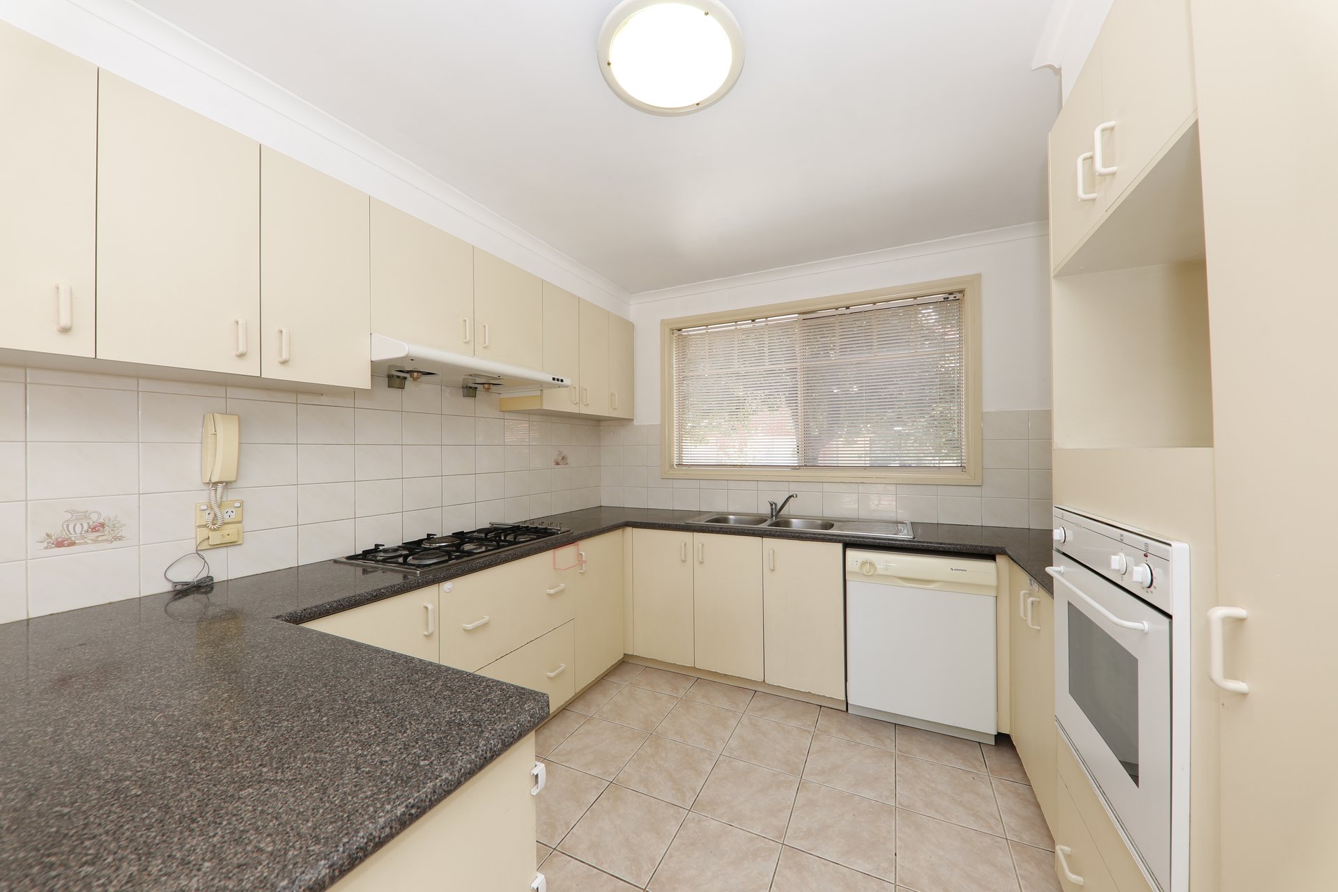 5/50 Springfield Road, Blackburn North image 3