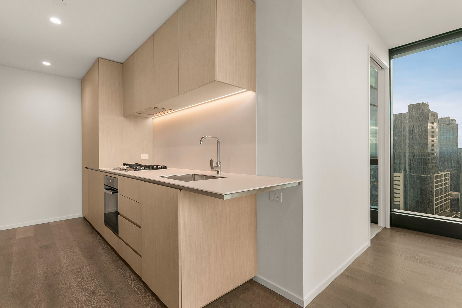 Property Gallery Thumbnail 3