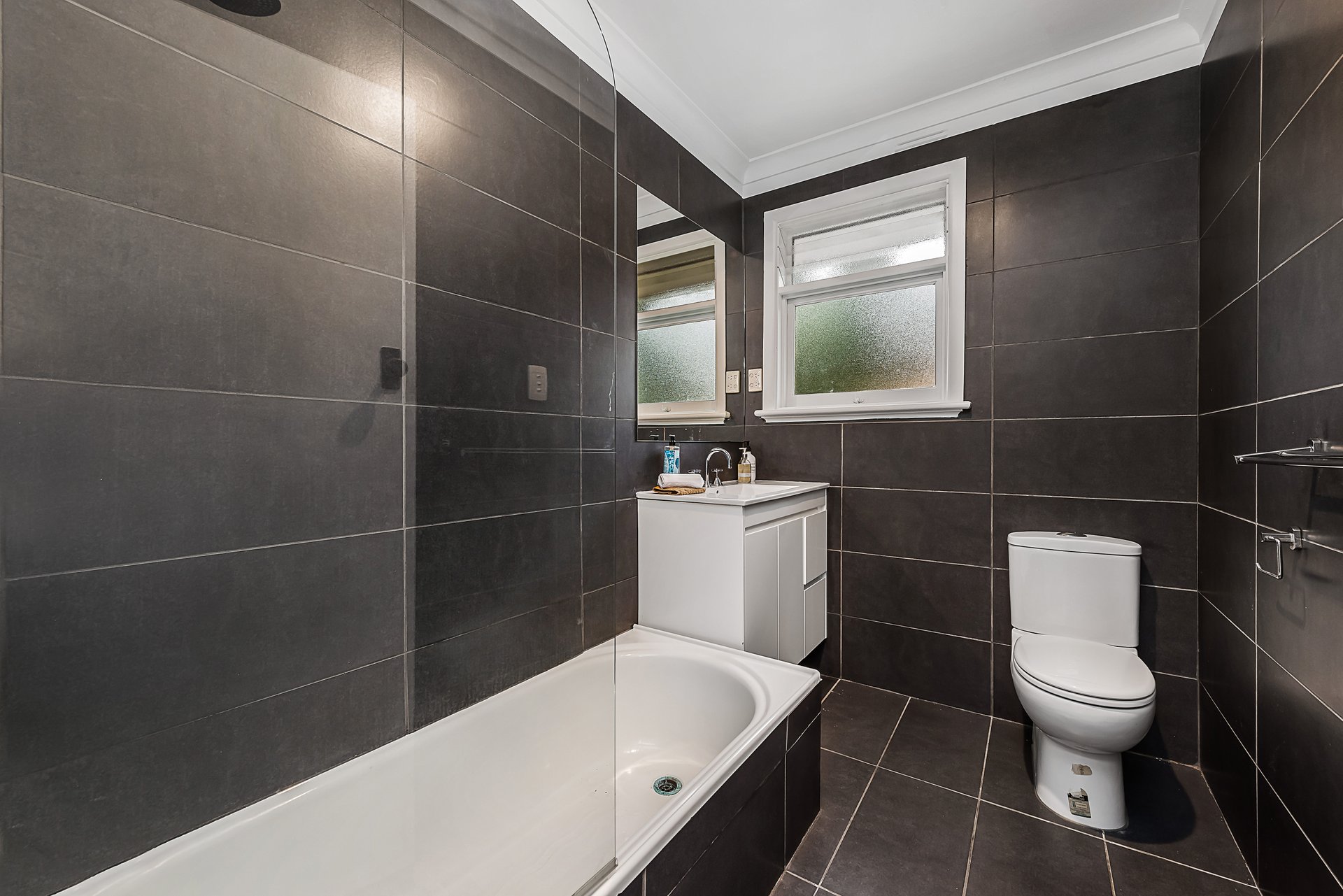 Property Gallery Thumbnail 7