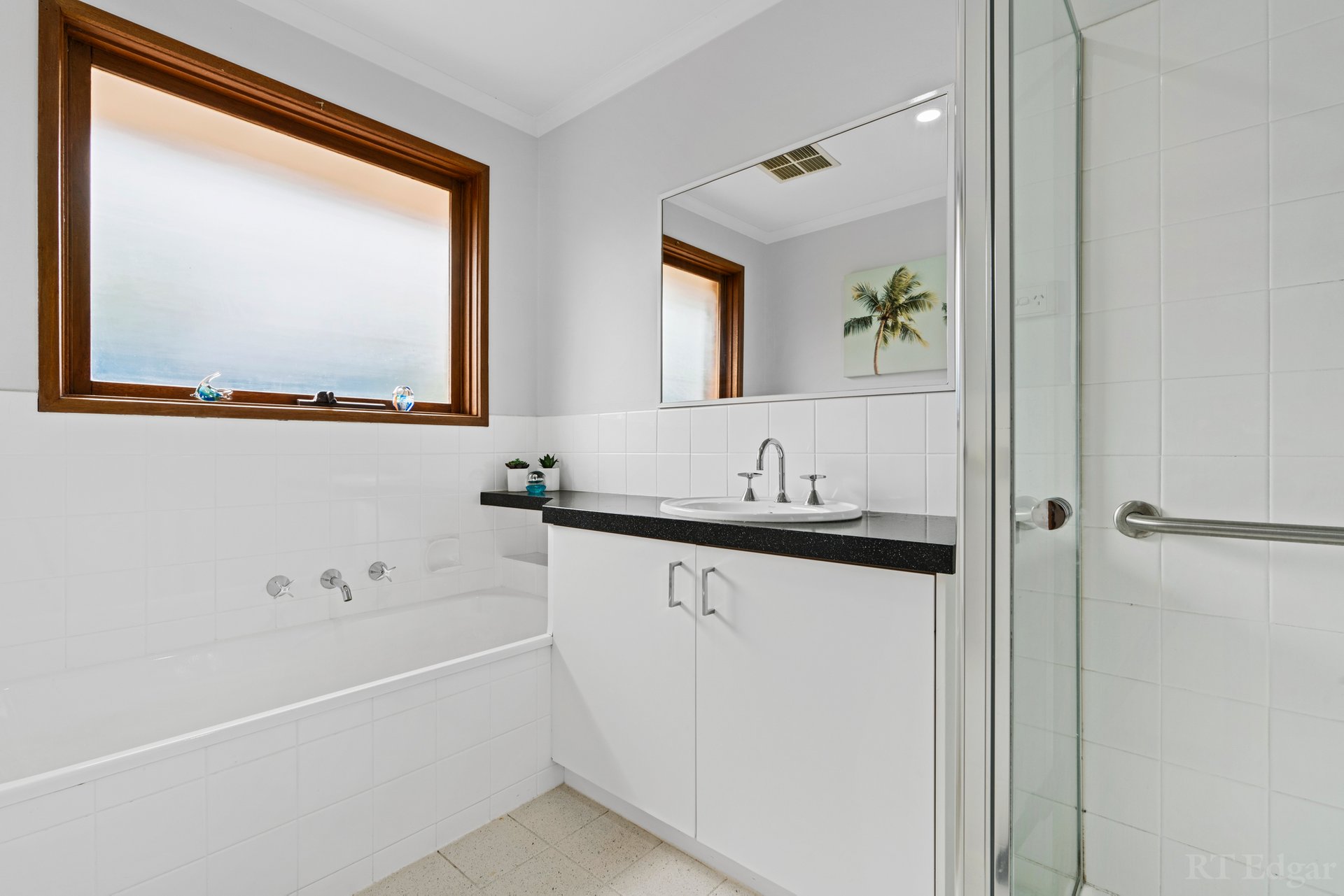 Property Gallery Thumbnail 6