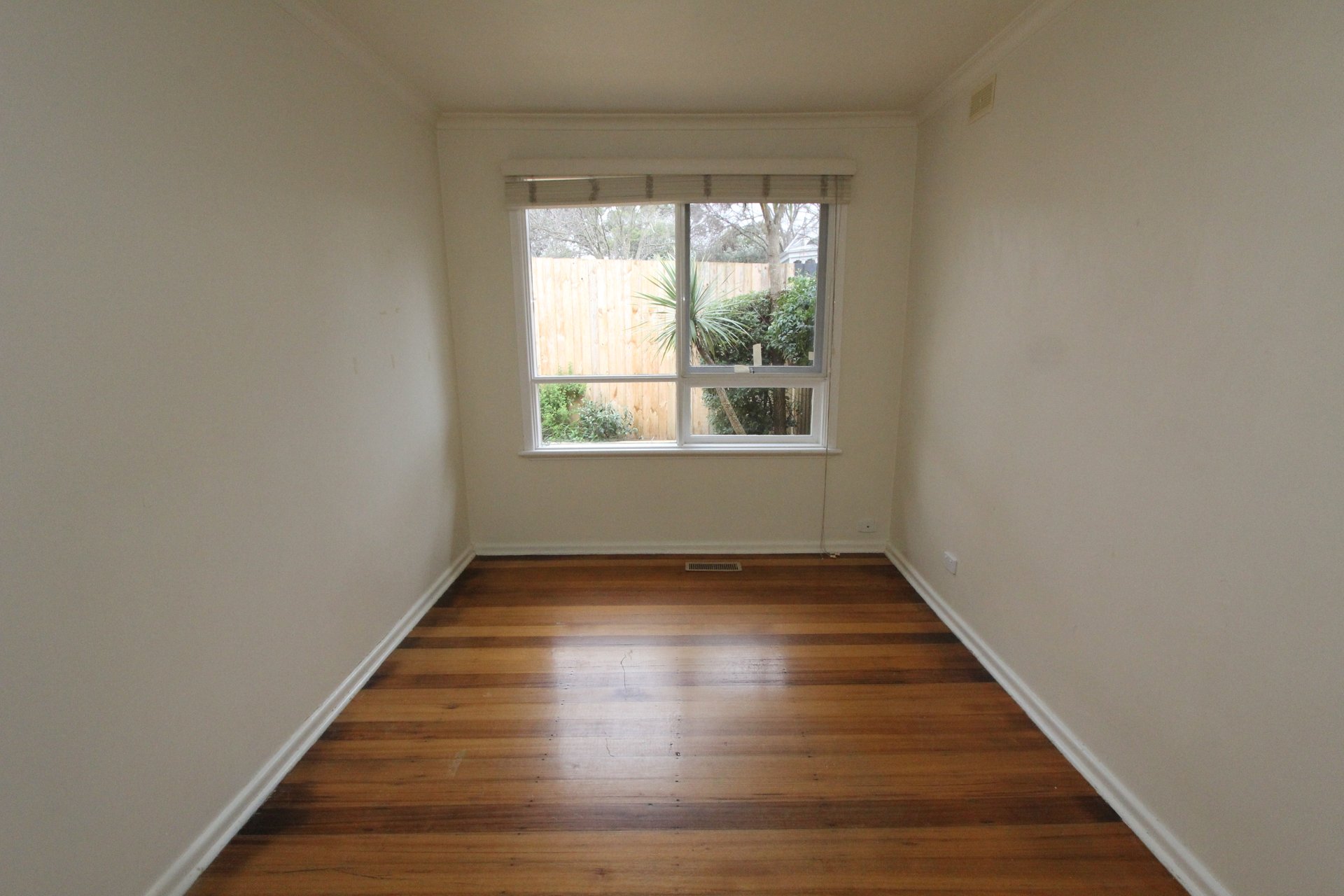 Property Gallery Thumbnail 4