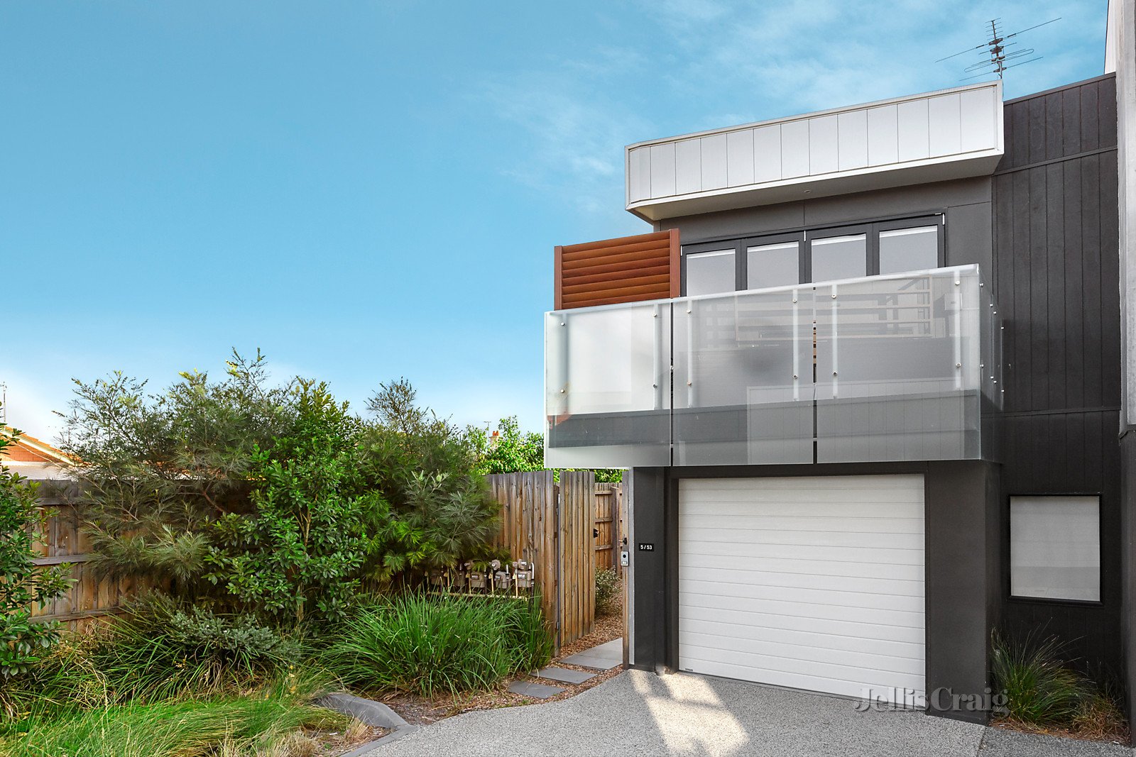 5/53 Gadd Street, Northcote image 2