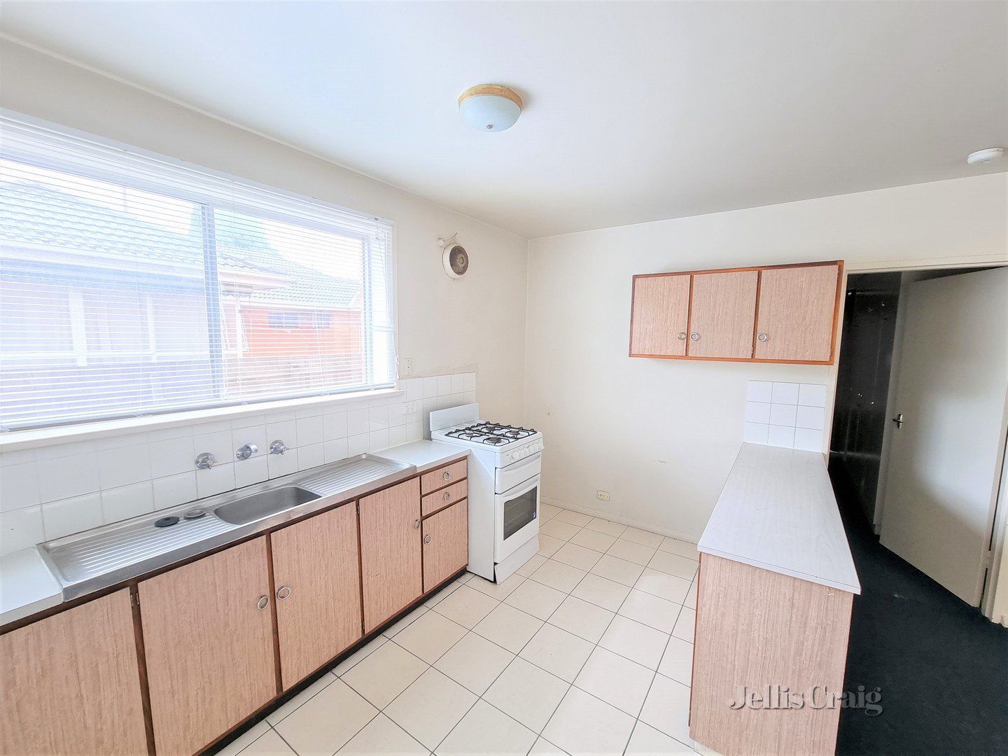 5/53 Woolton Avenue, Thornbury image 2
